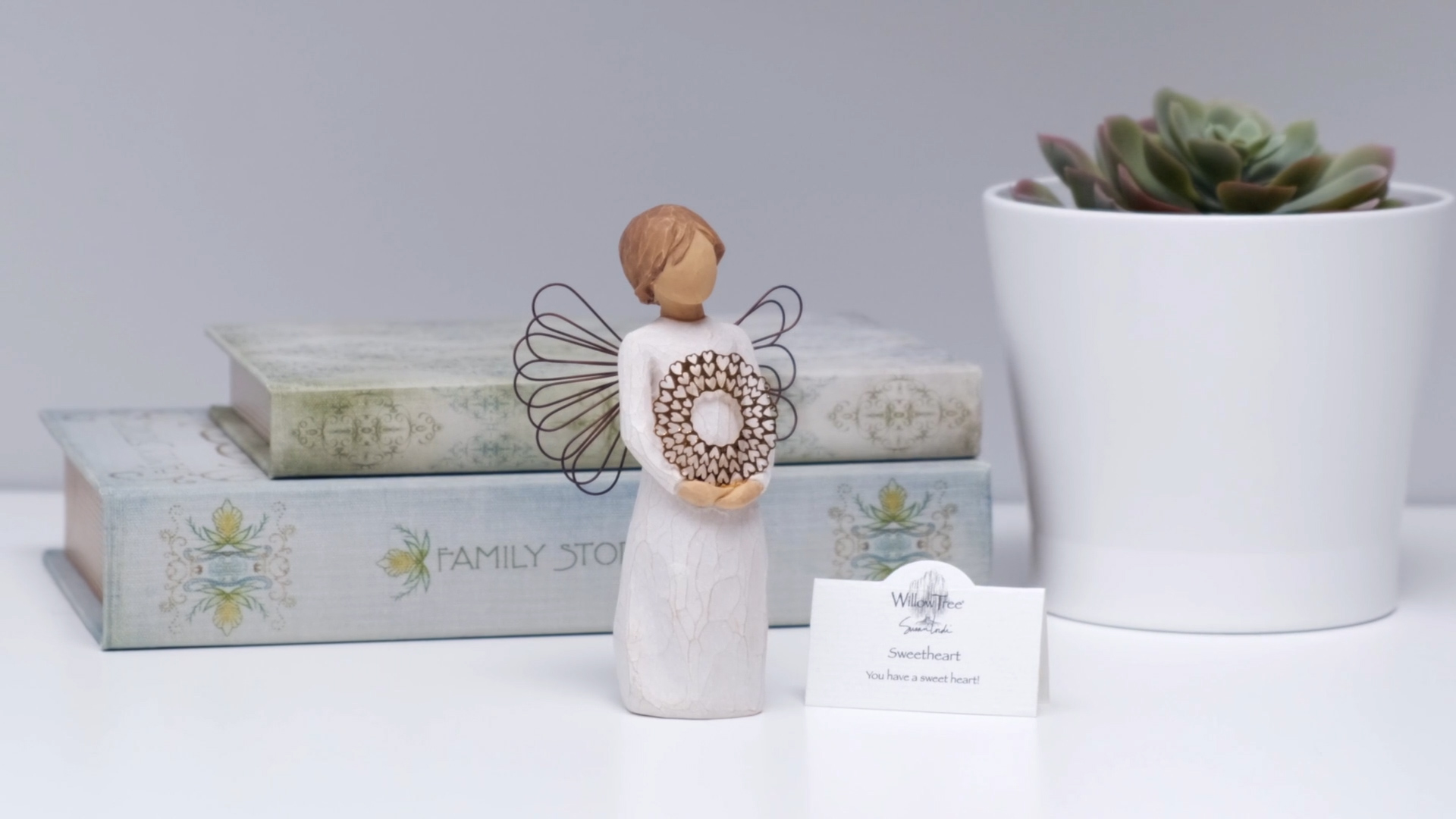 Amazon.com: Willow Tree Sweetheart Angel, Sculpted Hand