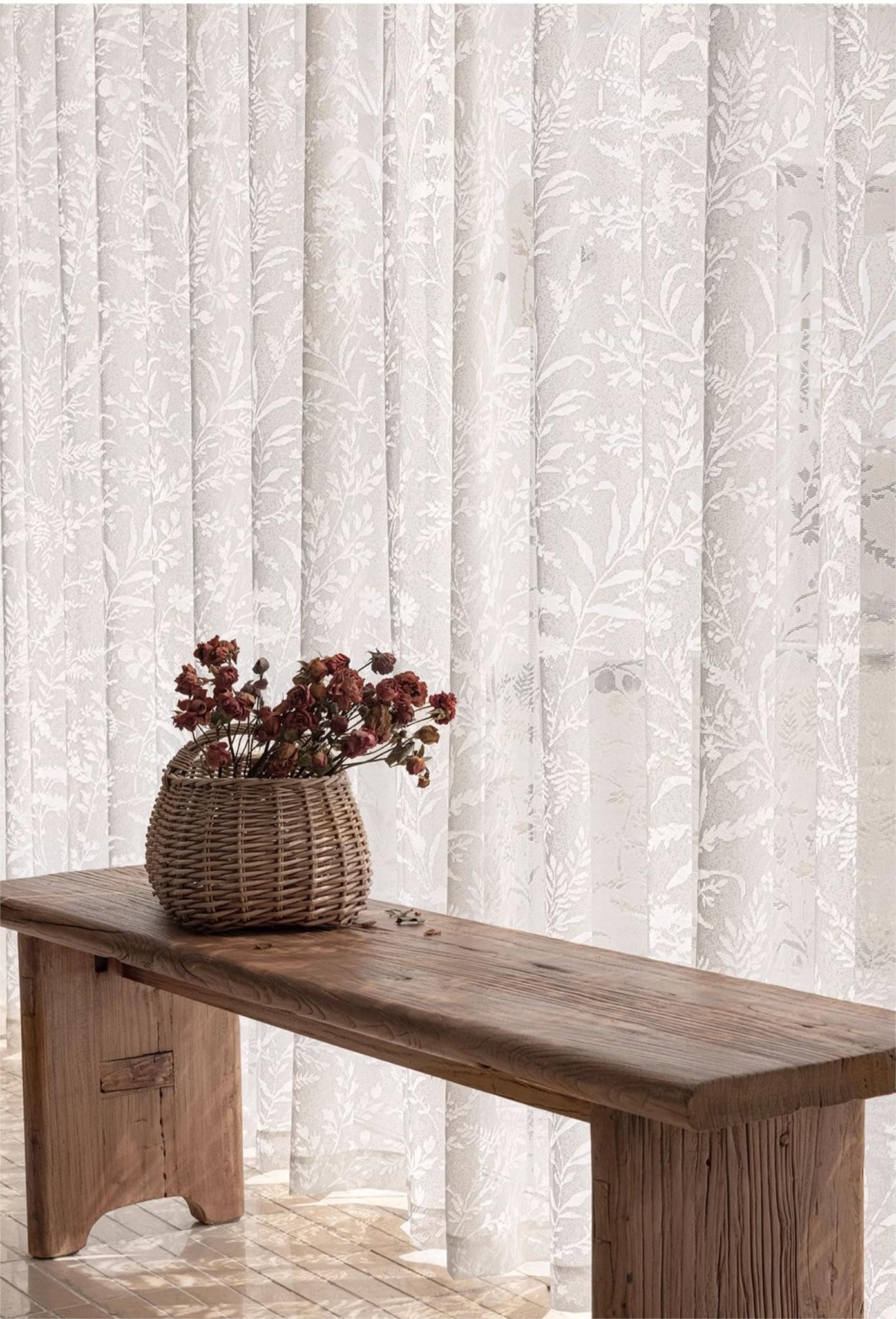 Dentelle motif feuille blanc voilage grand format salon