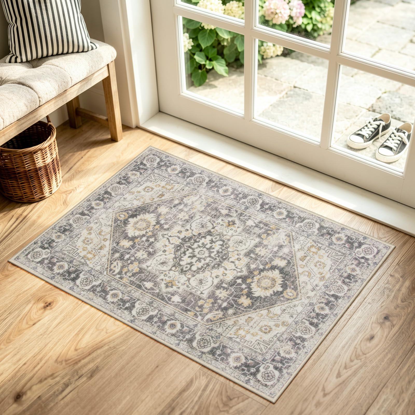 Photo 1 of Collive 20" x 32" Area Rug