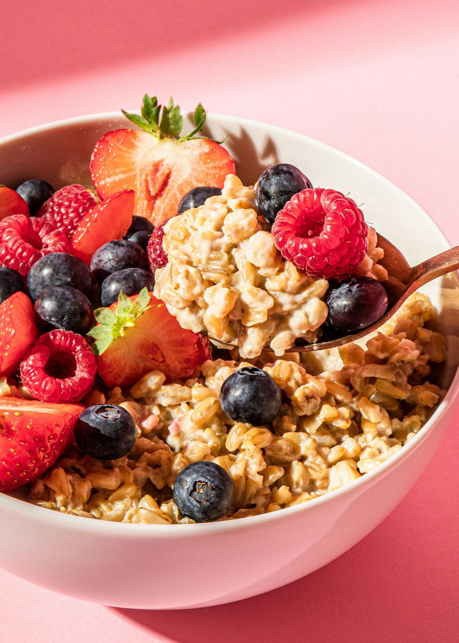 KoRo - Chicchi d'avena biologici 4 x 2,5 kg - Qualità biologica - Alto contenuto di fibre - Fonte di proteine - Ideale per il porridge, la cottura al forno o come contorno