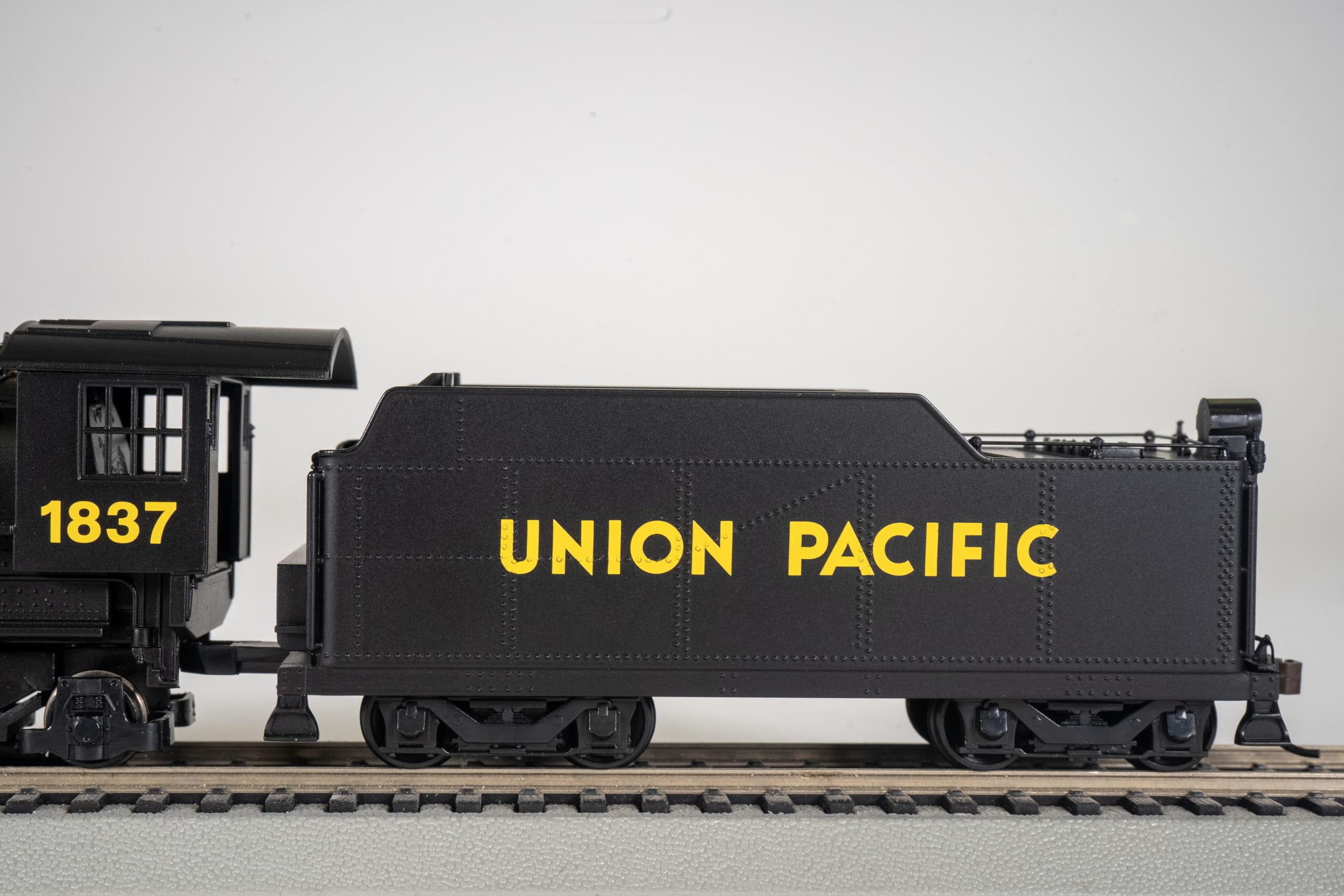 Bachmann Track H0 – Flok a vapore 2 – 6 – 2 Union Pacific con funzione fumo