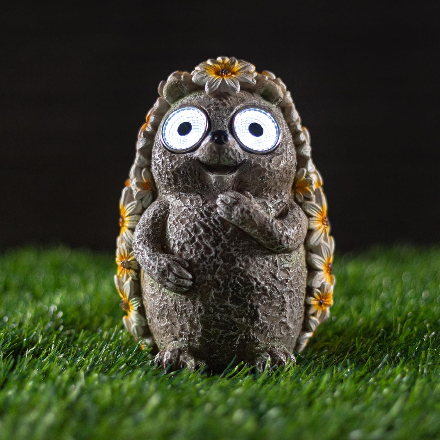 5.91 in Solar-Powered Outdoor Hedgehog with Light-Up Eyes - Whimsical Garden Statue, with Daisy Flowers, Weathered Gray Stone Look, Decorative Outdoor Indoor Figurine