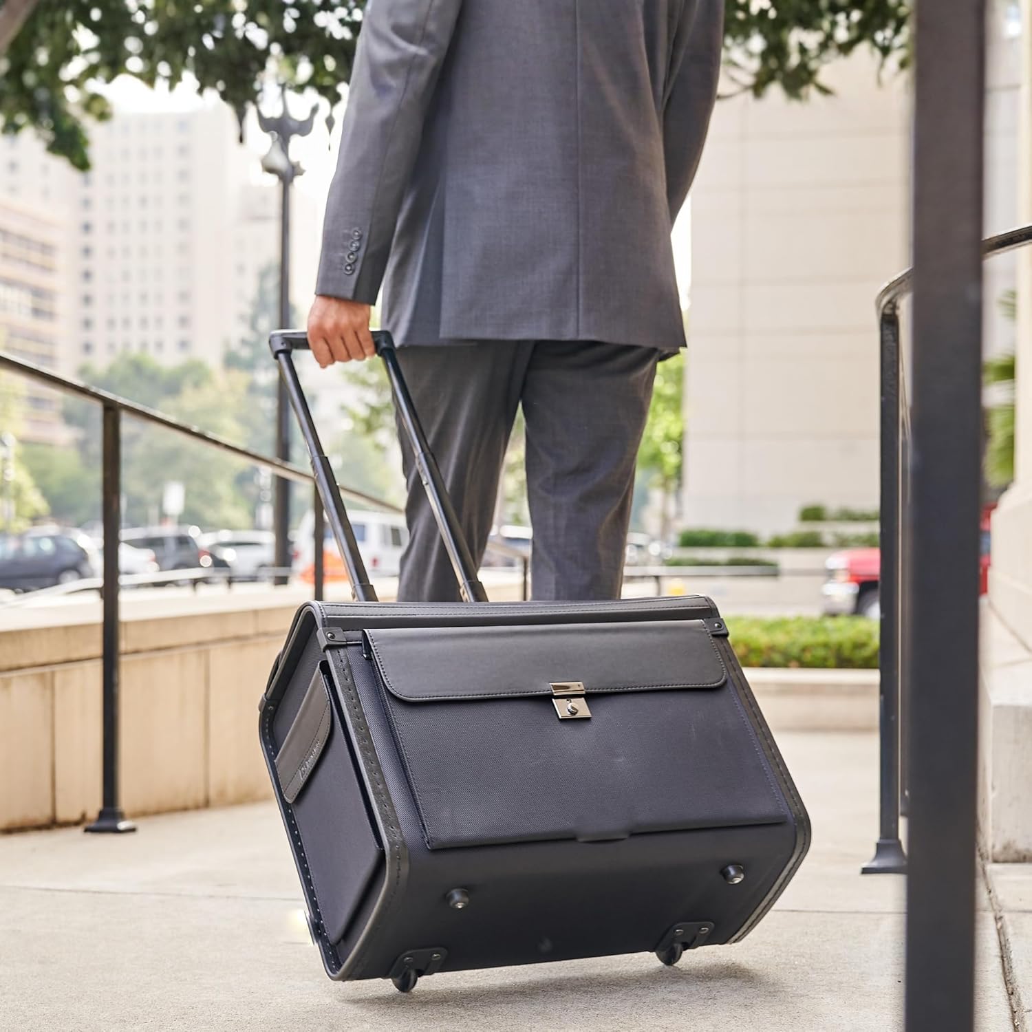 Alpine Swiss Rolling 17" Laptop Briefcase on Wheels Attache Lawyers Case Legal Size - Image 8