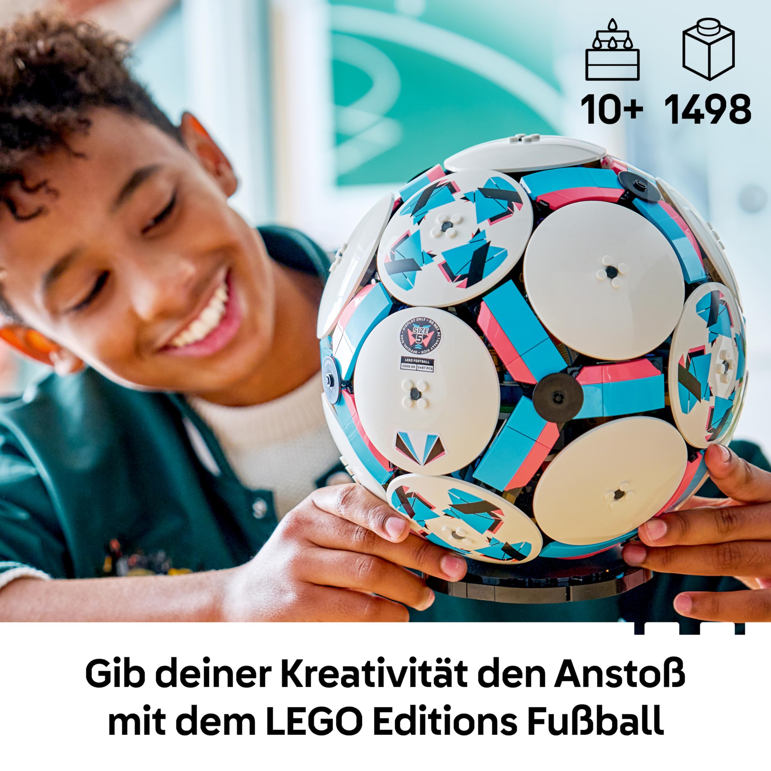 LEGO Editions Fußball Spielzeug - 3D Modellbau mit interaktivem Miniaturstadion - Geburtstagsgeschenk für Jungen & Mädchen ab 10 Jahren oder Geschenk zum Vatertag - 43019 - 2