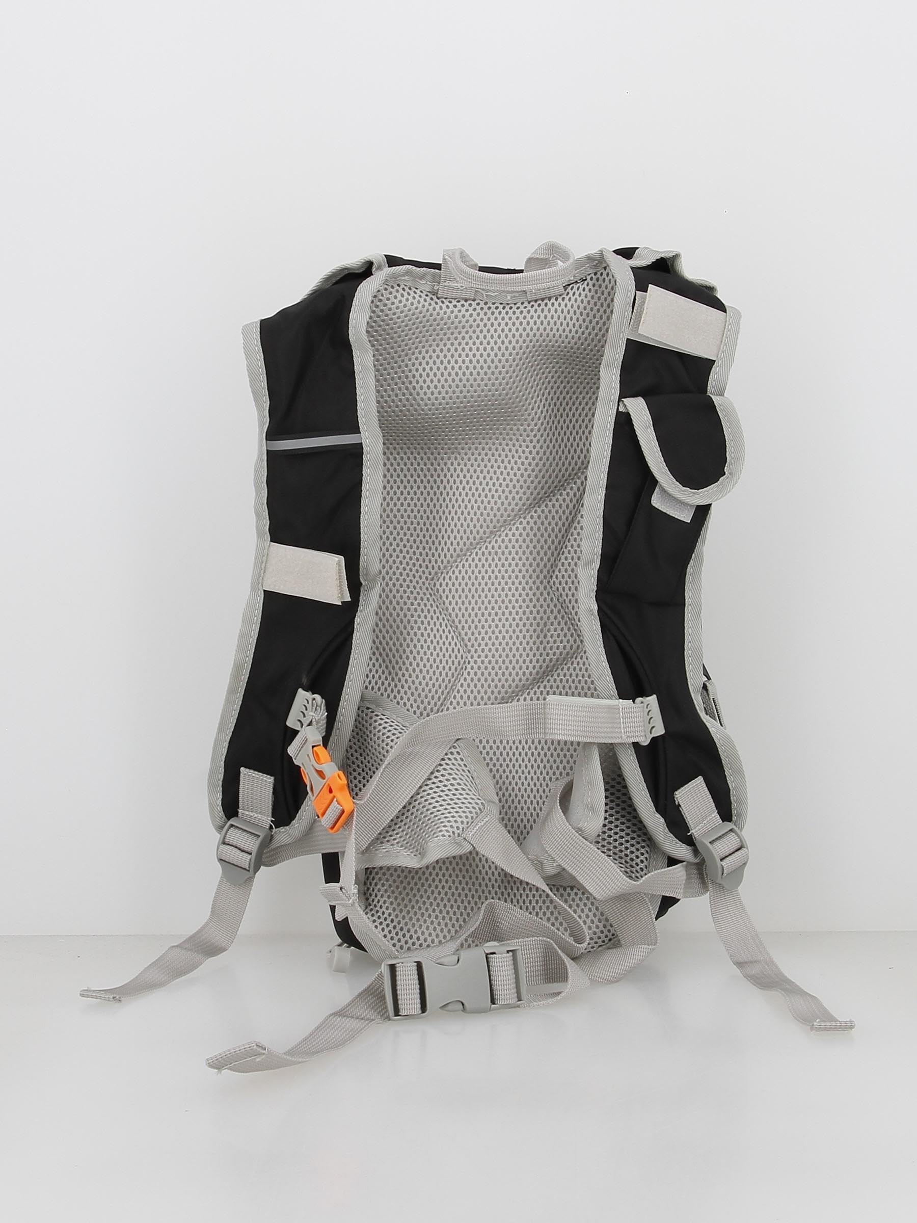 ELEMENTERRE - Dyoter 18 Sac à Dos 18l + Poche Hydratation - Noir