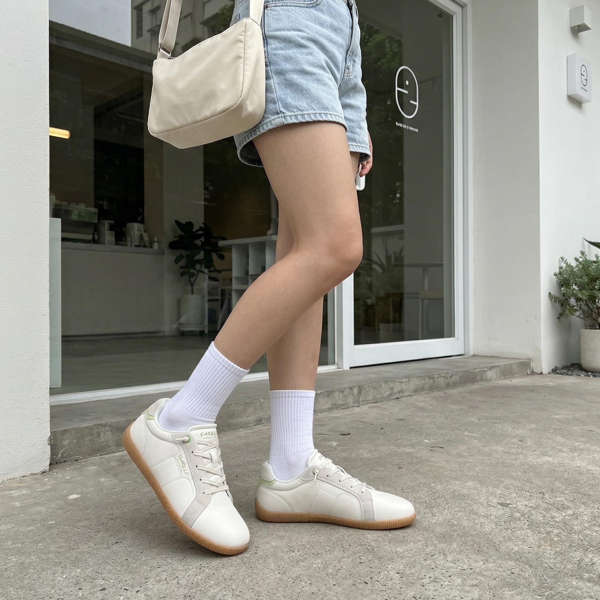 TARELO Barfußschuhe Damen Breite Zehenbox Turnschuhe Zero Drop Minimalistische Walking Schuhe Freizeit Leichte Barfuss Schuhe Größe 36-41