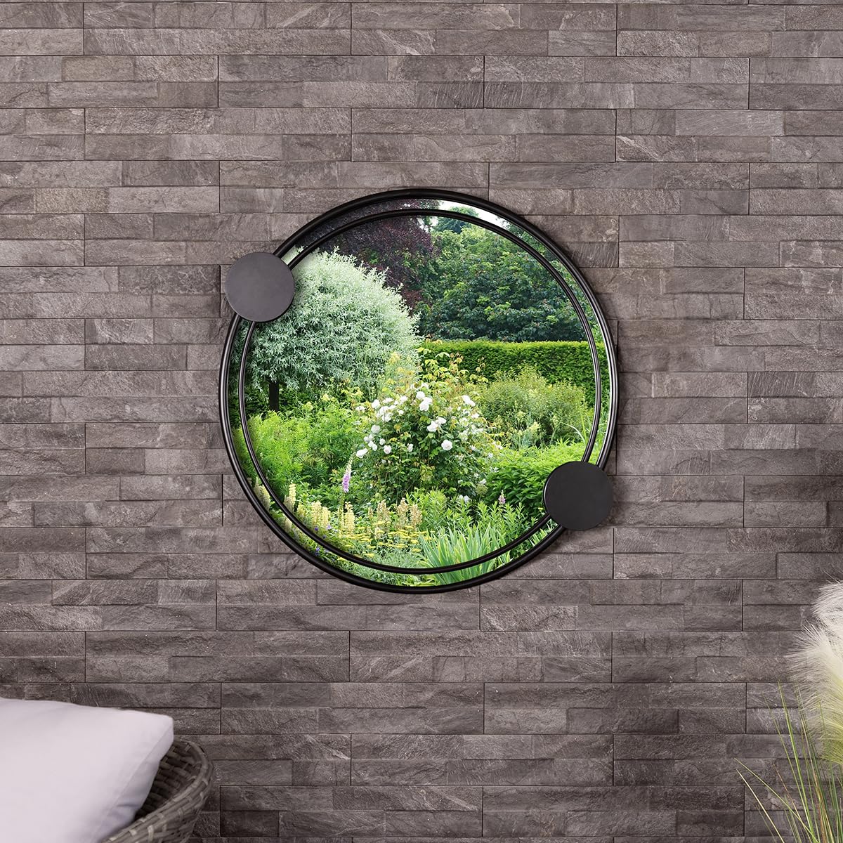 CHARLES BENTLEY Miroir Rond Mural Warsaw, décor Jardin, Cadre Noir, résistant météo, Verre 4mm incassable, Fer et Aluminium, 1 Point de Suspension (65x58cm)