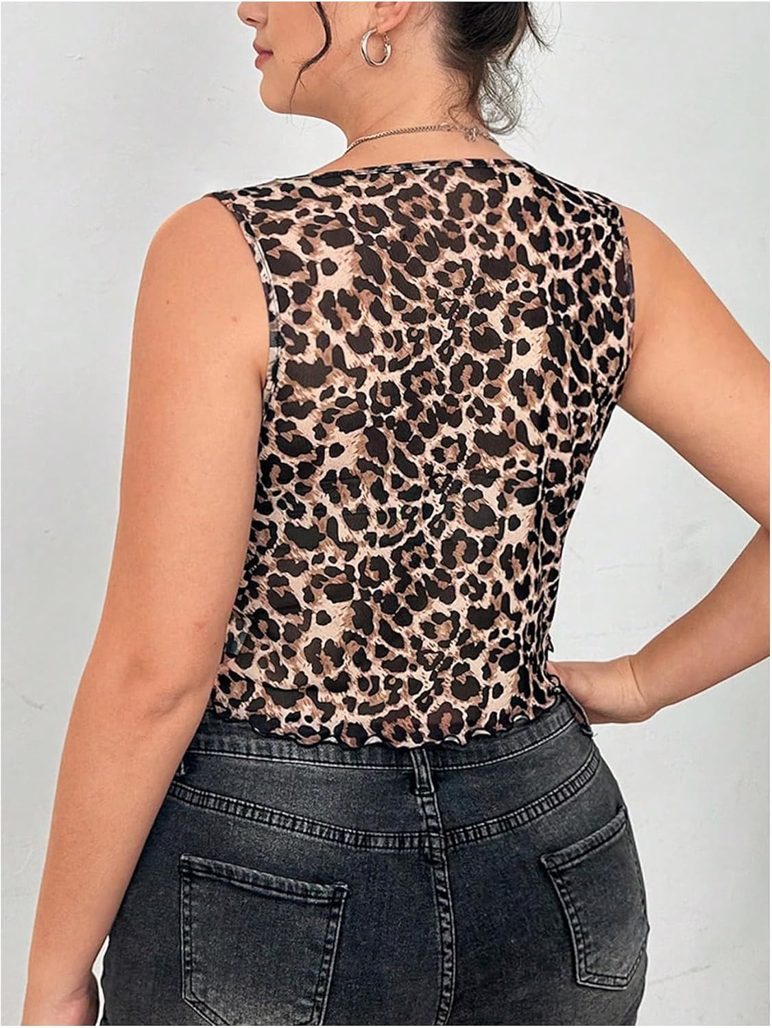 Milumia Women's Plus Size Leopard Print Lace Trim V Neck Y2K Crop Tank Tops - Image 2