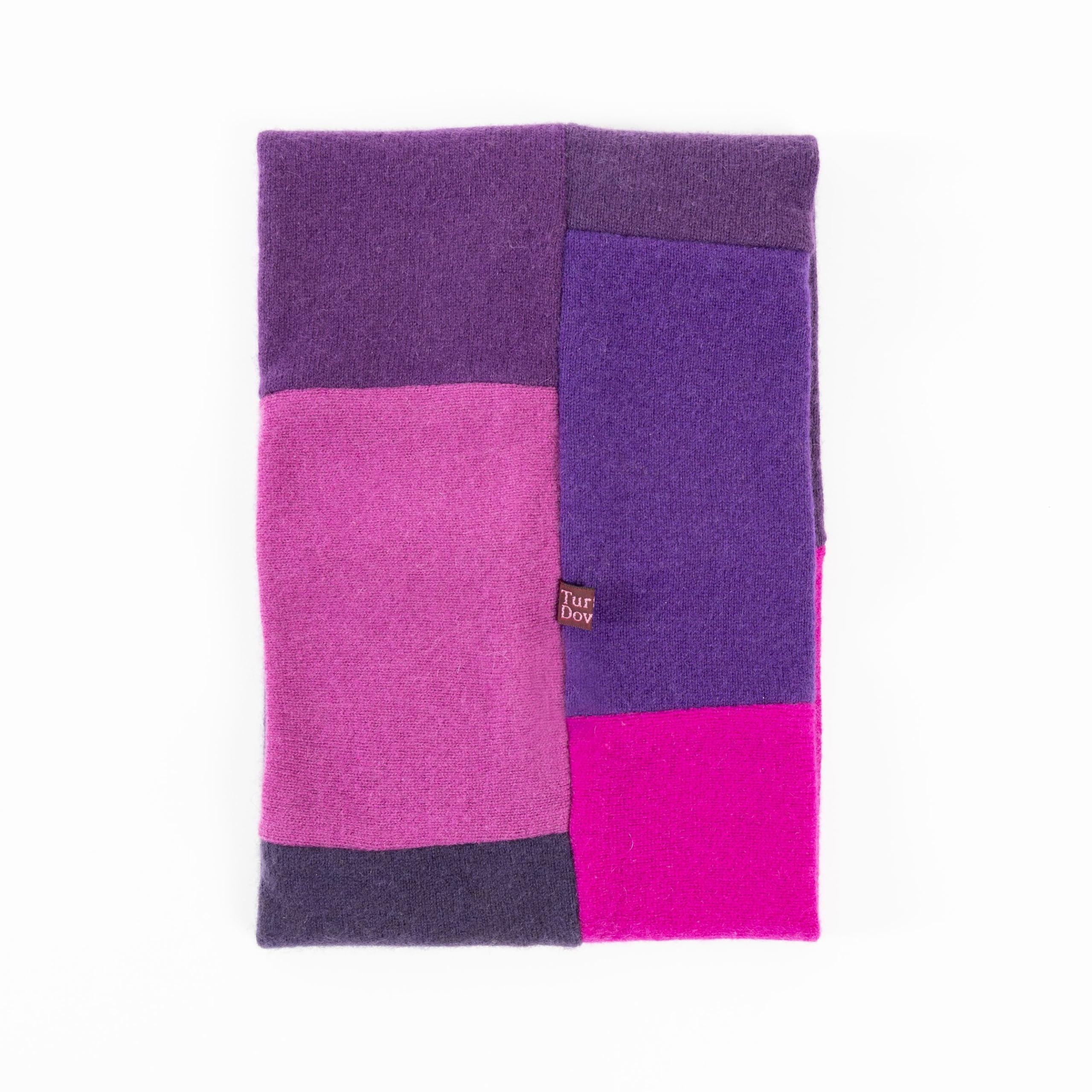 Turtle Doves 100% Recycled Cashmere Neckwarmer (Parma Violet)