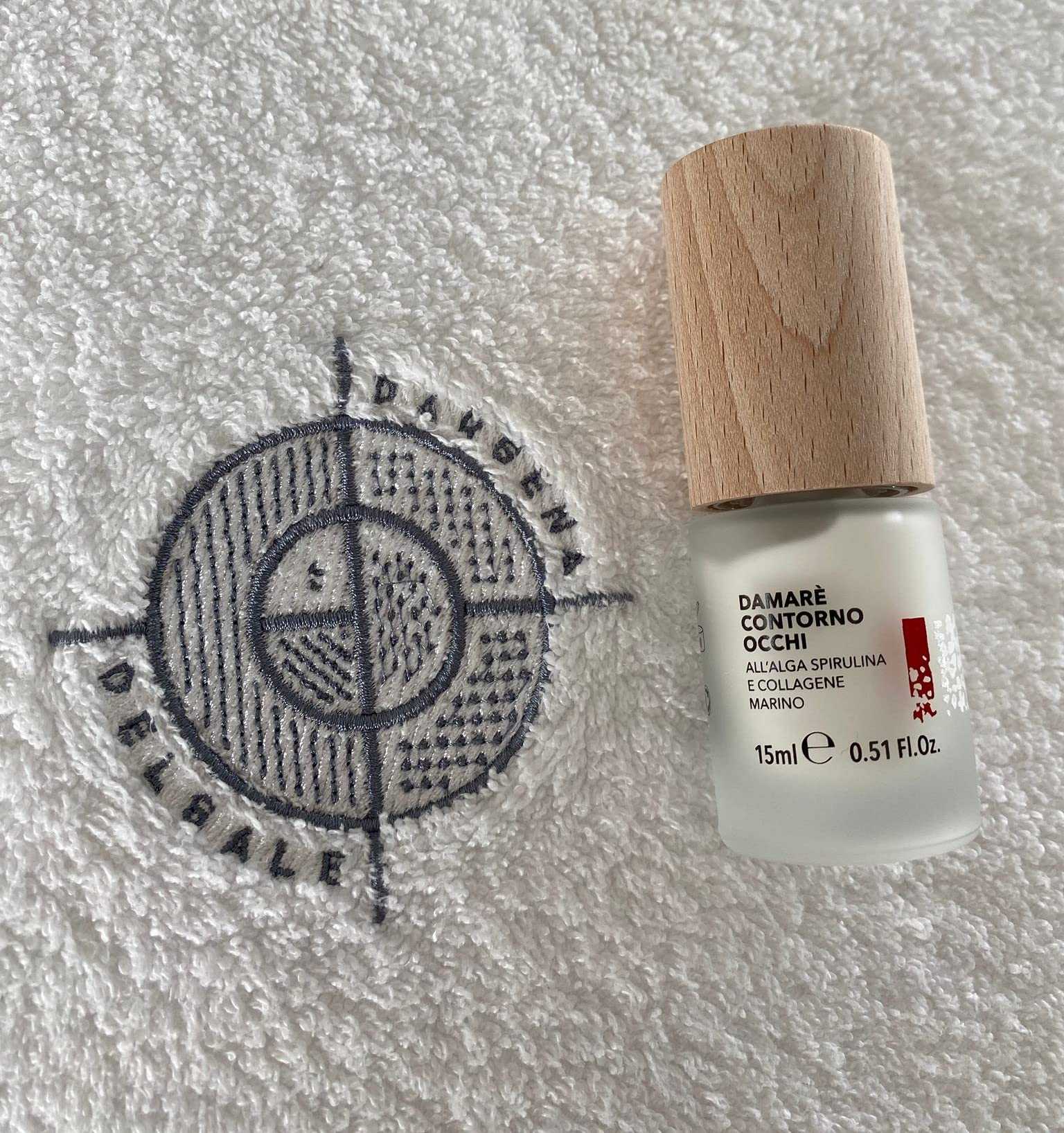 Damarè Contorno Occhi, crema contorno occhi al Collagene marino e Alga spirulina. 15 ml.