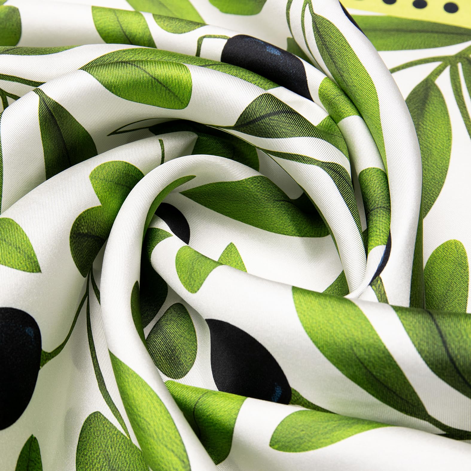 miMaO. Pañuelo de seda Natural estampado olivas