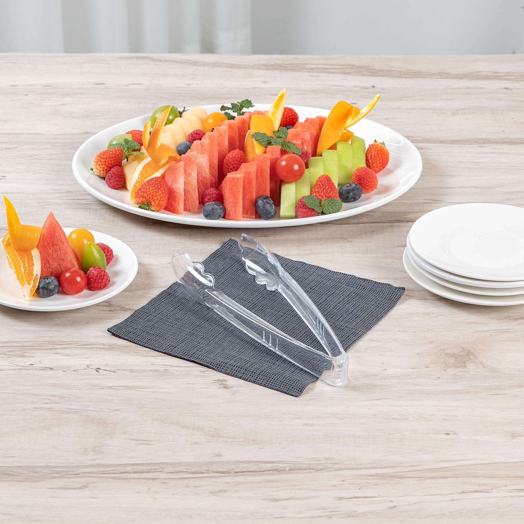 Restaurantware Pinzas transparentes para servir, 100 unidades, pinzas de plástico desechables resistentes de 9 pulgadas con asas largas y bordes festoneados para eventos con catering, bodas o bufés y