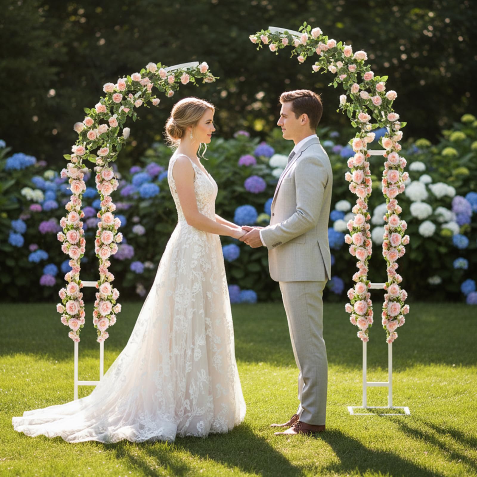 Support de Fond pour Arche de Mariage (2 pièces), 2,10 m × 1,90 m, Support en métal Demi-Lune (5 kg) pour fêtes d'anniversaire, cérémonies d'ouverture et banquets (Blanc)