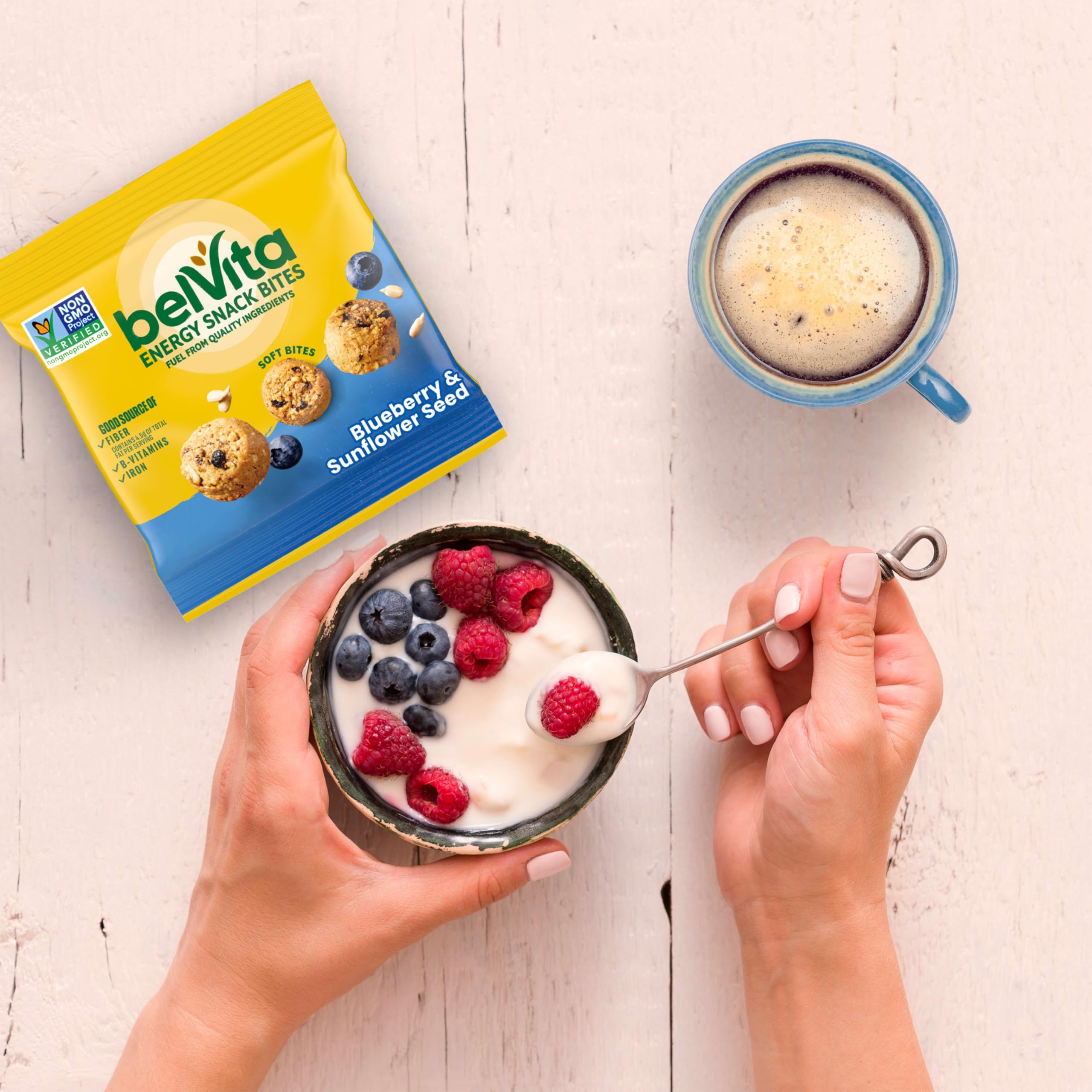 belVita Energy Snack Lot de 15 paquets de collations variées, banane chocolat noir et graines de tournesol, myrtille et graines de tournesol