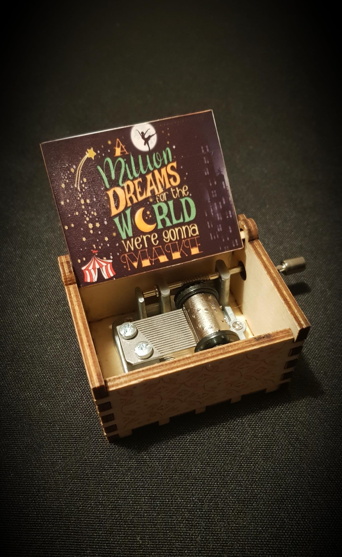 Breizh Licence A Million Dreams Wooden Music Box, The Greatest