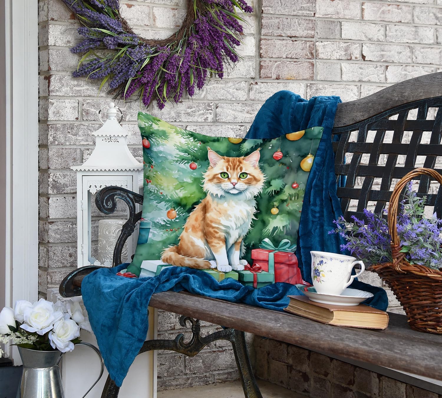 Caroline's Treasures Skookum Cat by The Christmas Tree Throw Pillow Machine Washable, Indoor Outdoor Decorative Pillow for Couch, Bed or Patio, 18Hx18W