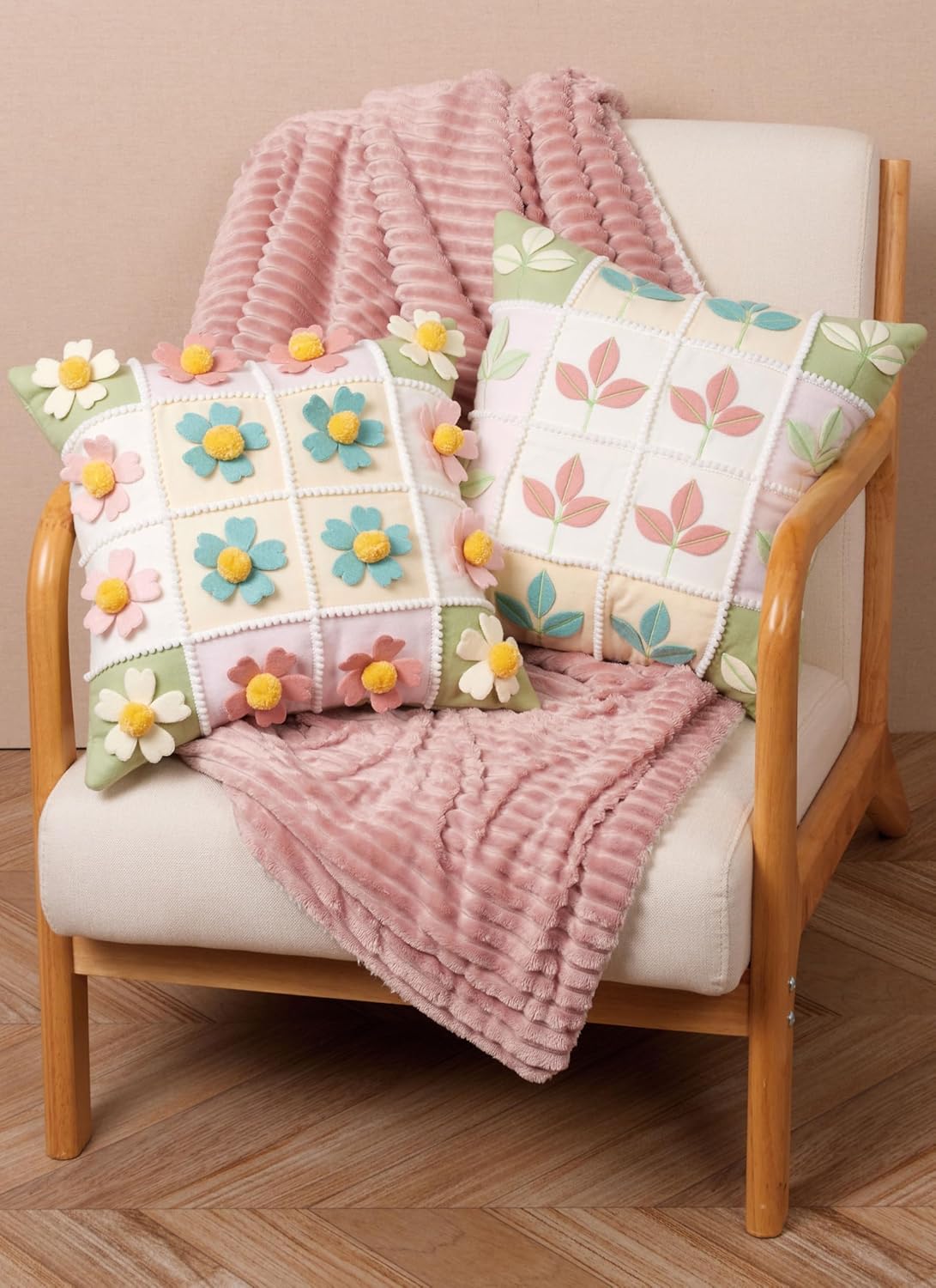 McCall's M8573OS Throw Pillows Sewing Pattern Packet, Design Code M8573, One Size