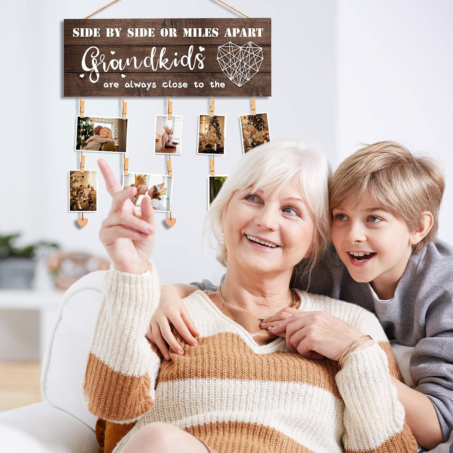 GEMTEND Grandma Gifts Nana Photo Holder, Gifts for Grandmother Present from Granddaughter and Grandson, Clips and Twine for Photo Hanging, Grandkids Photo Frame for The Best Grammy Ever Gift