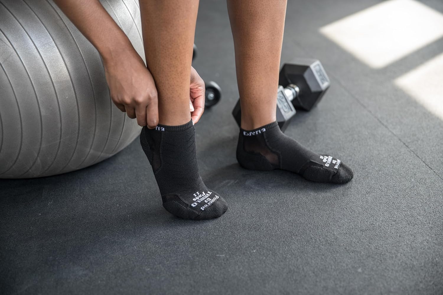 Thorlos Experia Xccu Thin Cushion Running Low Cut Socks - Image 2