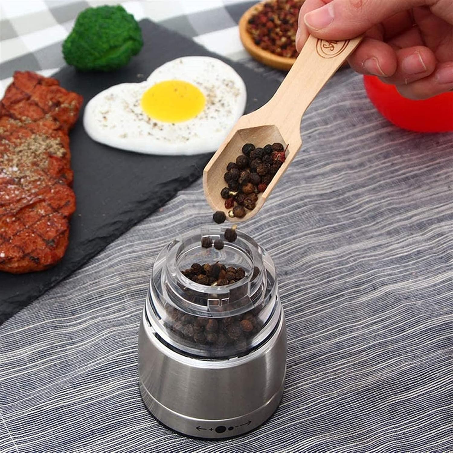 Pepper Mills,Salt and Pepper Shakers Set of 2,Manual Pepper Grinder,Adjustable Coarseness Grinding