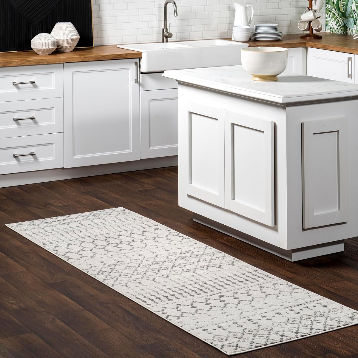 nuLOOM 2x6 Moroccan Blythe Area Rug, Grey, Faded Bohemian Design, Stain Resistant, For Bedroom, Dining Room, Living Room, Hallway, Office, Kitchen, Entryway