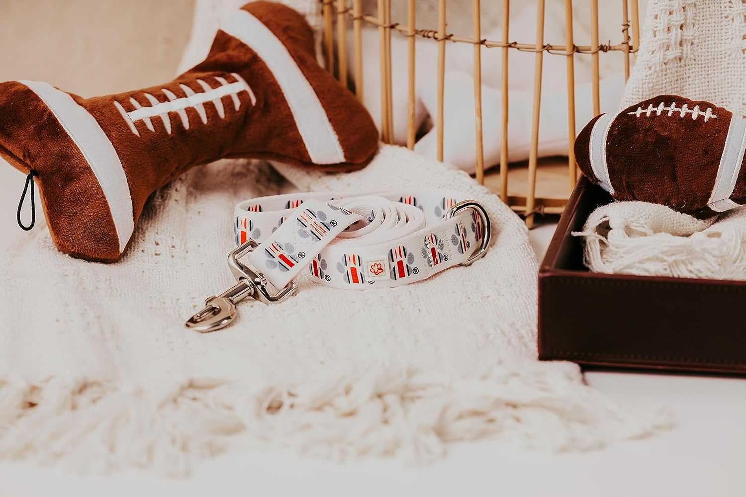 Ohio State Buckeye Paw Print Helmet Leash
