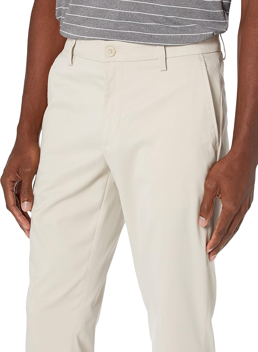 Amazon Essentials Men's Slim-Fit Stretch Golf Pant Polyester Blend Light Beige 32W x 31L