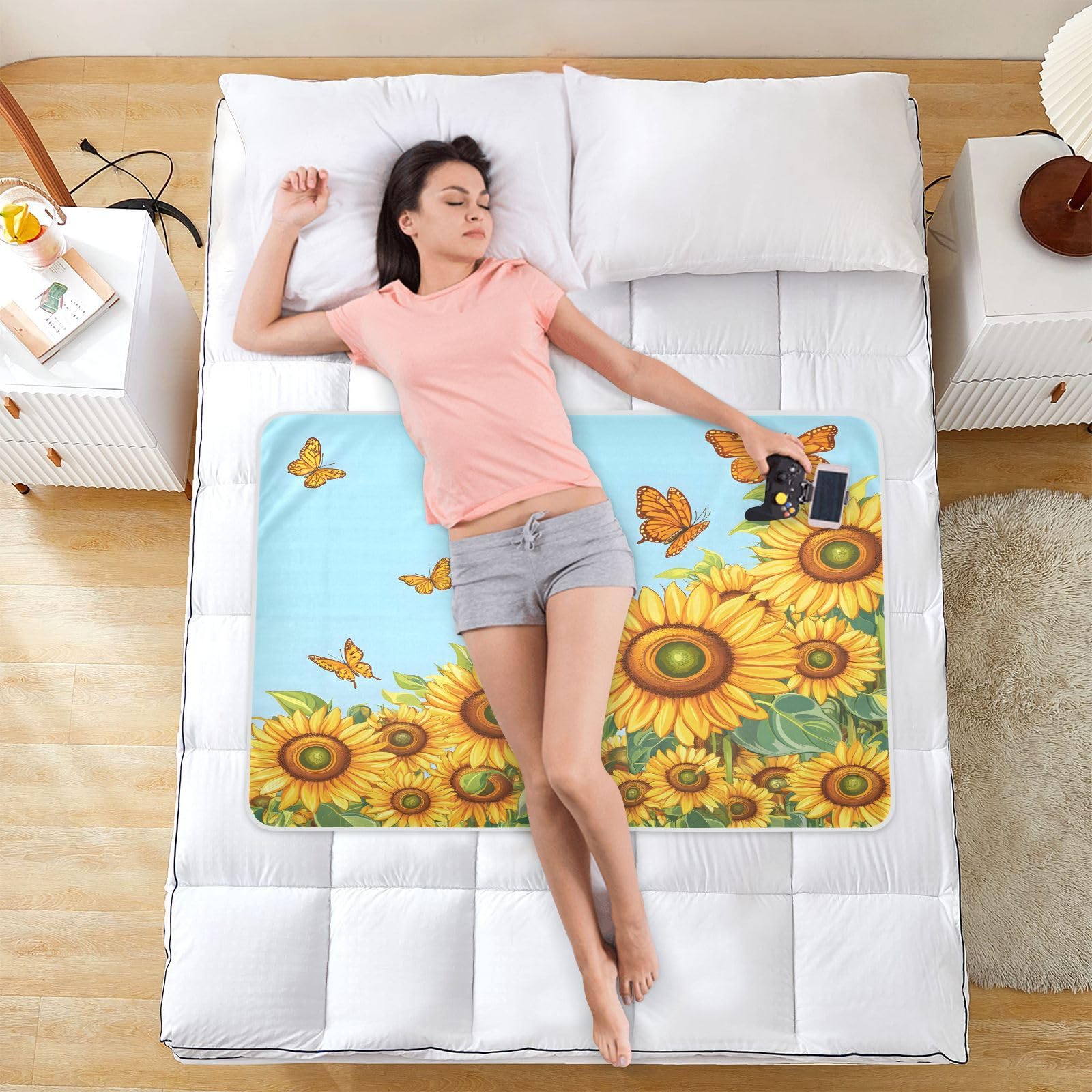 CEBUGI 34” x 52”Washable Underpads Heavy Absorbency Waterproof Incontinence Bed Pads Sunflower Butterfly Pee Pads for Adults Kids and Baby