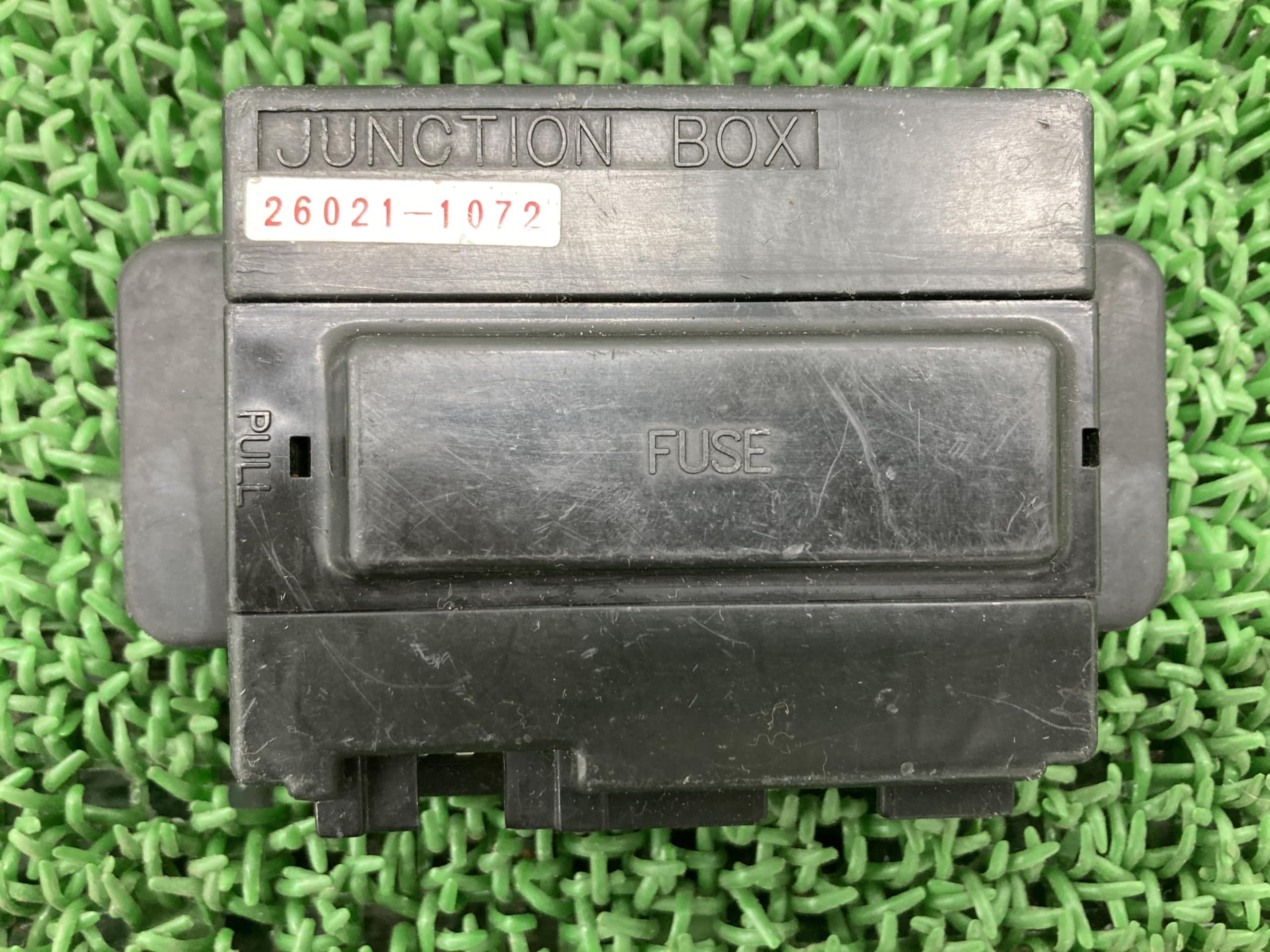 Amazon.co.jp: ZXR400 ヒューズボックス 26021-1072 カワサキ