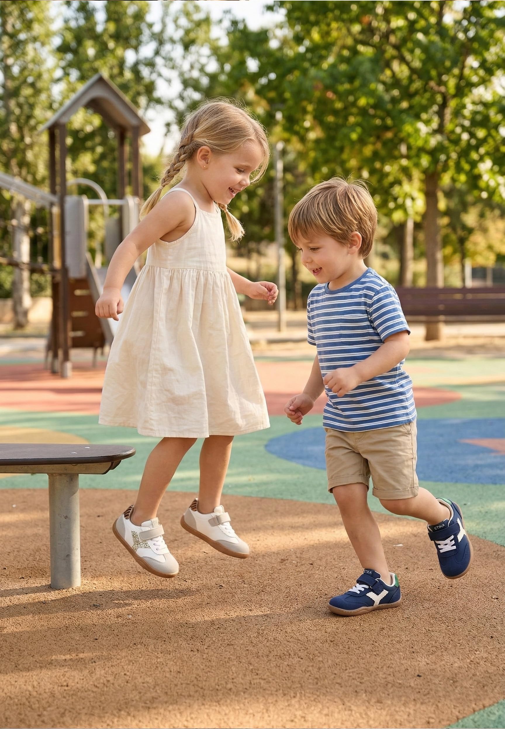 Etika Zapatillas Deportivas Infantiles Unisex, Calzado Respetuoso para Niños, Suela Plana Flexible con Cierre Adherente, 52465