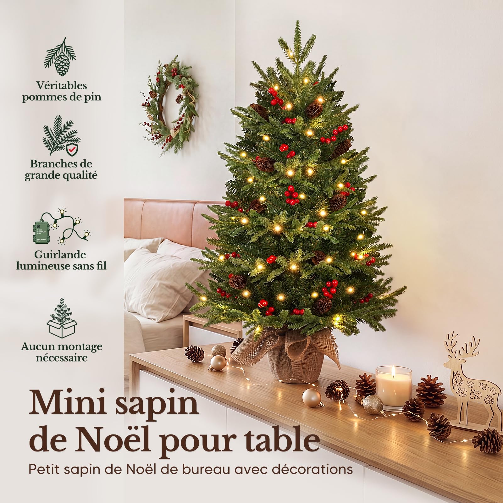 HOKEEPER Sapin de Noël artificiel de 90 cm avec LED et décoration | Sapin, aiguilles vertes en PVC, mini sapin de Noël, pommes de pin et baies, entièrement décoré
