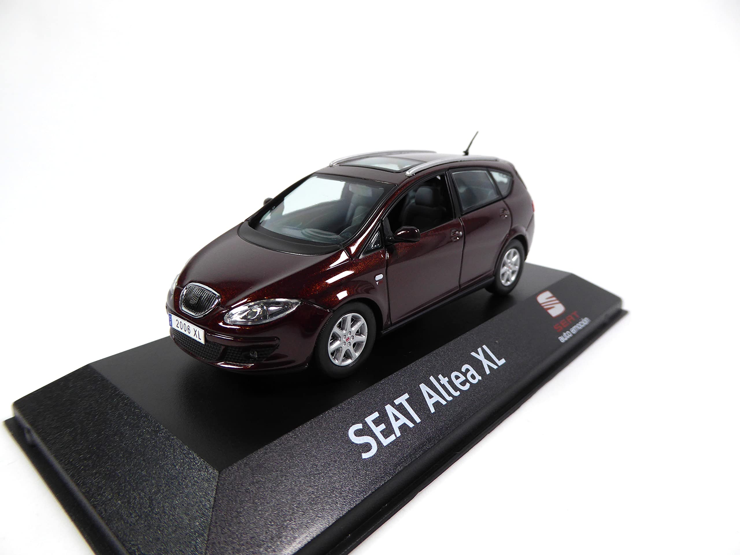 OPO 10 - Set of 3 cars 1/43 compatible with SEAT Cordoba SX + Mii + Altea XL / SE12+07+04 / SEL36, Silver, 1:43 - Image 3