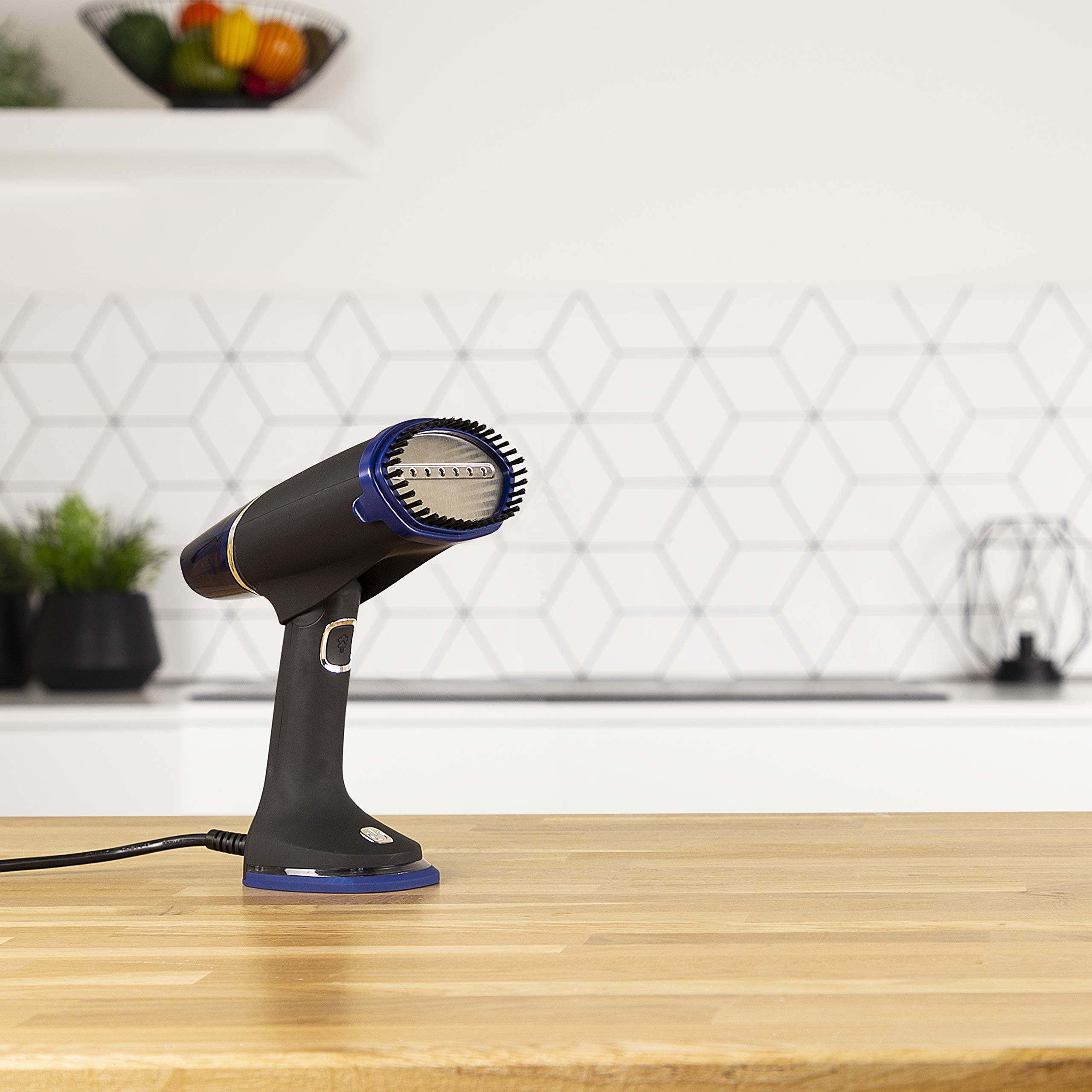 Princess 332853 Plancha de vapor portátil, plegable, salida de vapor continua de 20 g/min, 1100 W, mata las bacterias y los ácaros del polvo, pueden usarse para hacer productos hipoalergénicos