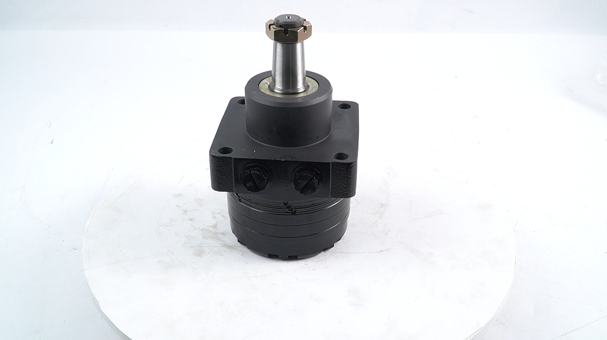 Image of 194615 103129 Hydraulic Drive Motor Compatible with SkyJack SJIII 3220 3226 4626 4632