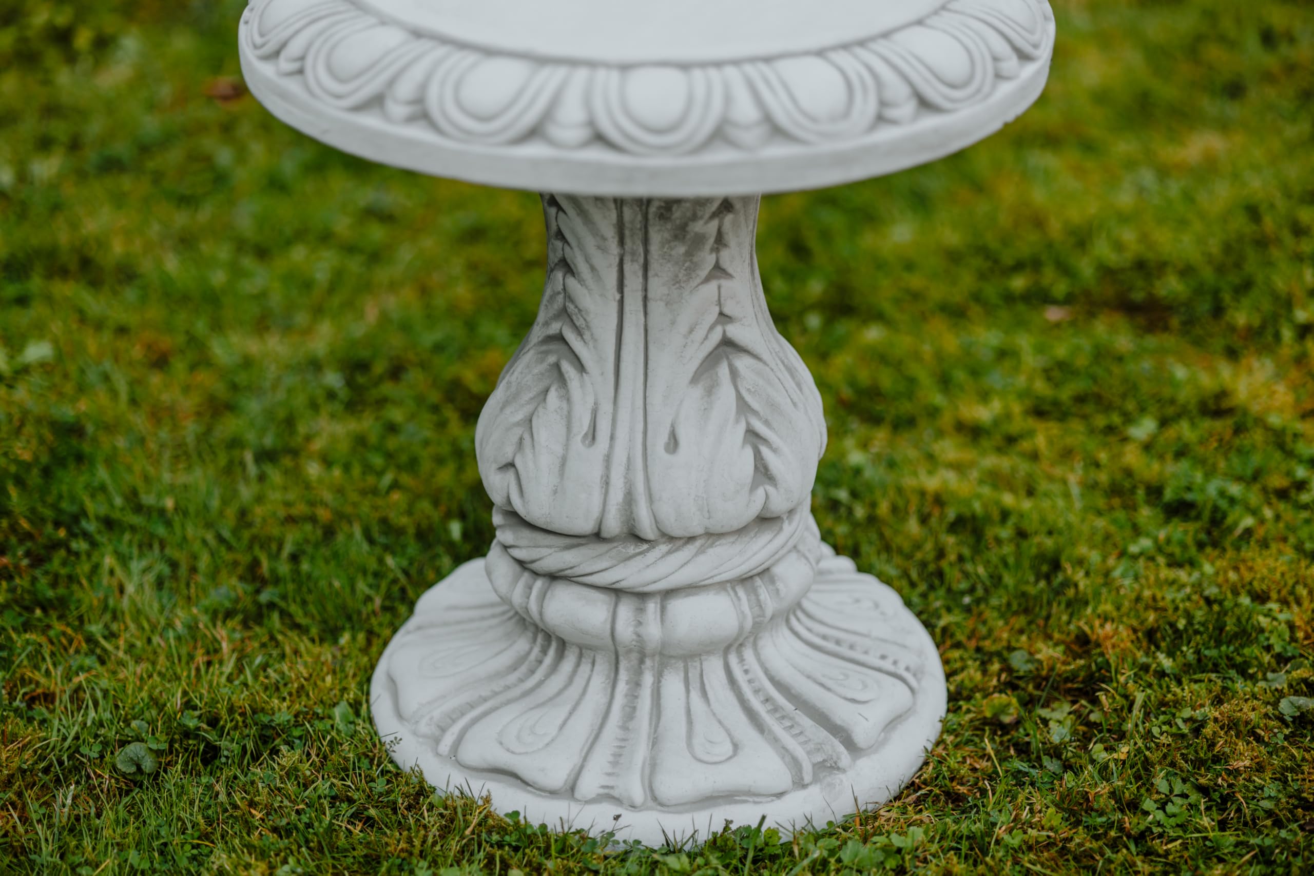gartendekoparadies.de Runder Hocker Gartenstuhl, H. 47 cm, 43 kg, Grau, frostsicher aus Steinguss für Außenbereich