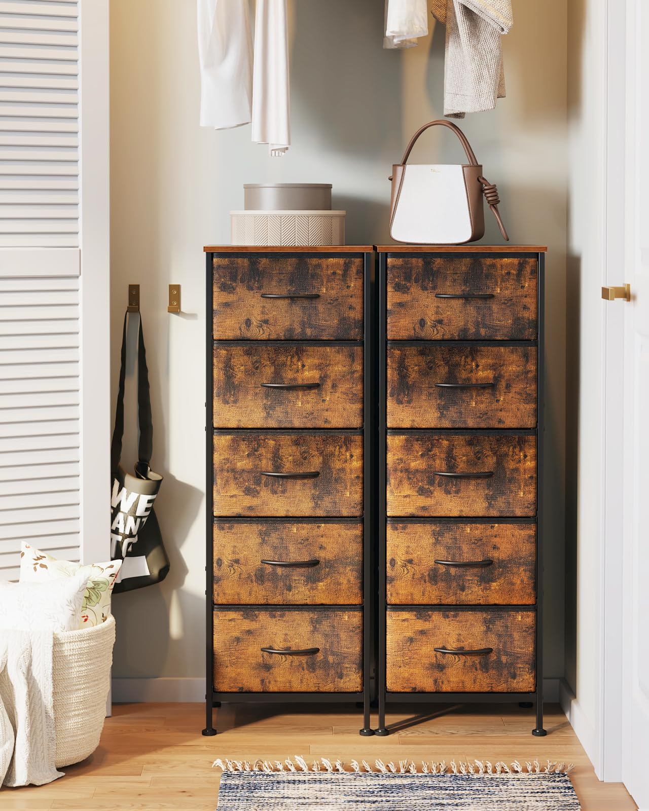 Coleshome Schmale Kommode mit Schubladen, Kleine Kommode mit 5 Schubladen, mit Stoffschublade, Stabiler Stahlrahmen, Holzplatte, Geeignet für Schlafzimmer und Wohnzimmer, Vintage
