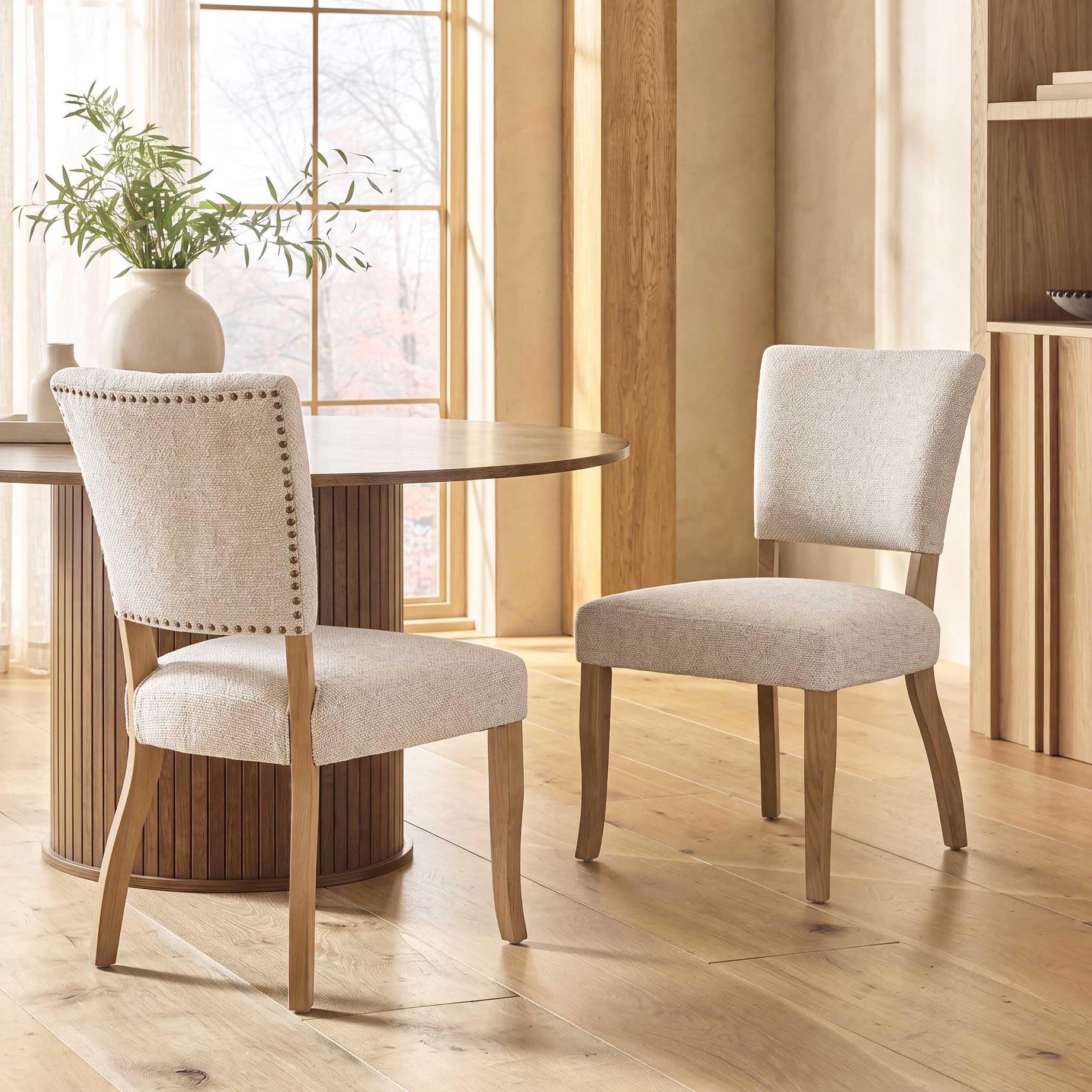 Younturn Wooden Dining Chairs Set of 2, Boucle Fabric Upholstered Dining Room Chairs with Solid Wood Legs, Open Curved Backrest, Thick Padded Seat and Nailhead Trim for Kitchen and Restaurant, Oatmeal