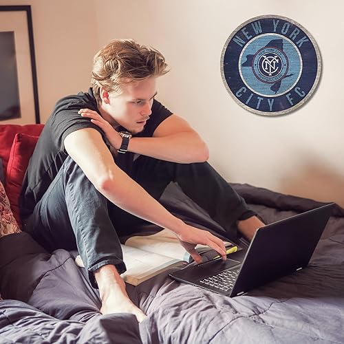 Miniatura 50 de Fan Creations Letrero redondo de madera de New York Red Bulls FC MLS, decoración de pared redonda de 12 pulgadas, muestra tu espíritu RBNY y decora