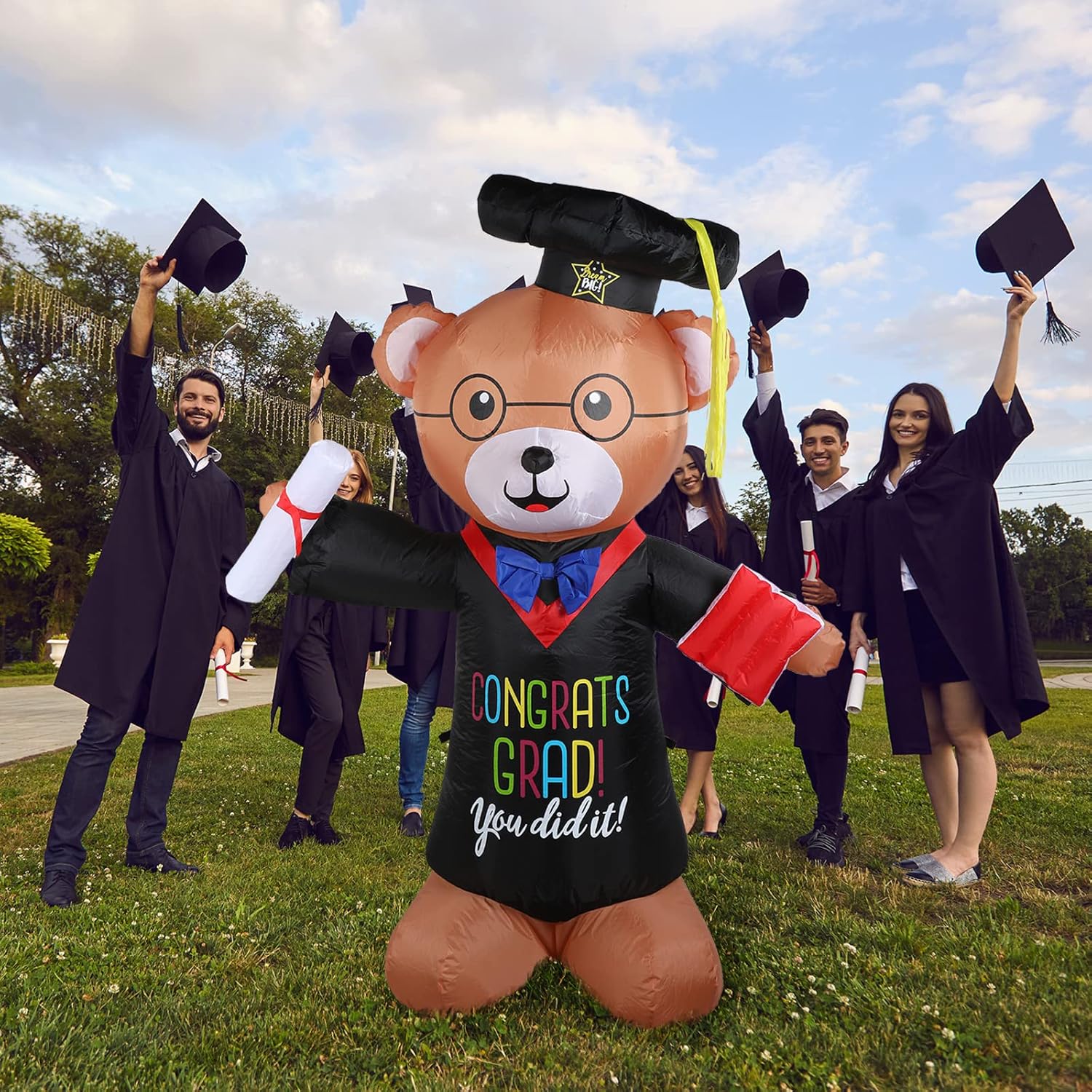 Junkin 6 ft Graduation Inflatable Bear Decoration with Cap and Gown Diploma Graduation Outdoor Holiday Yard Decorations Pre Lit LED Lights Blow up Outdoor Indoor Garden Lawn Party Photo Booth Prop