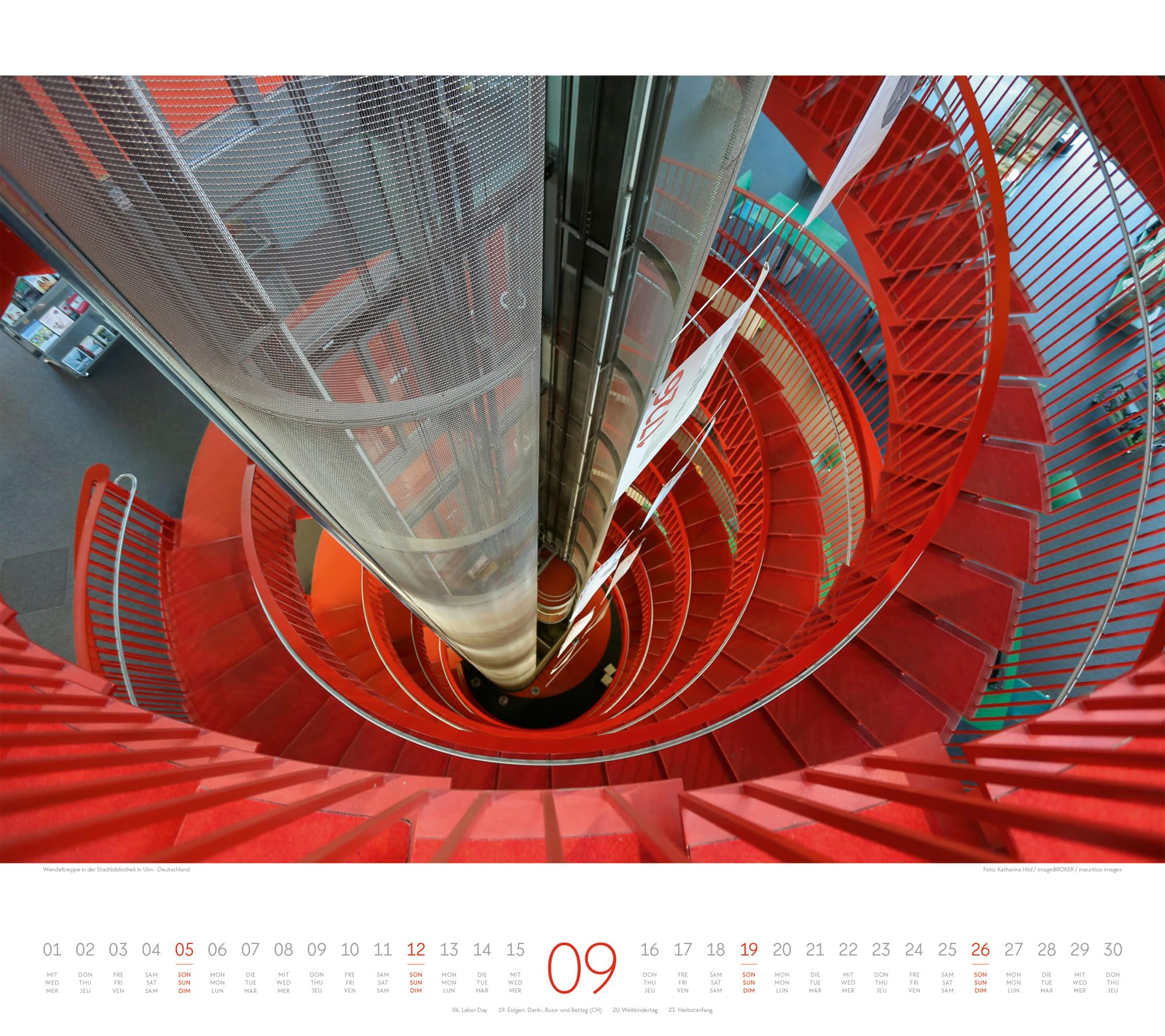 Treppen Kalender 2027 | Bildstarker Architektur-Kalender im großen Querformat (54x48 cm) | Architektonische Meisterwerke | Wendeltreppe