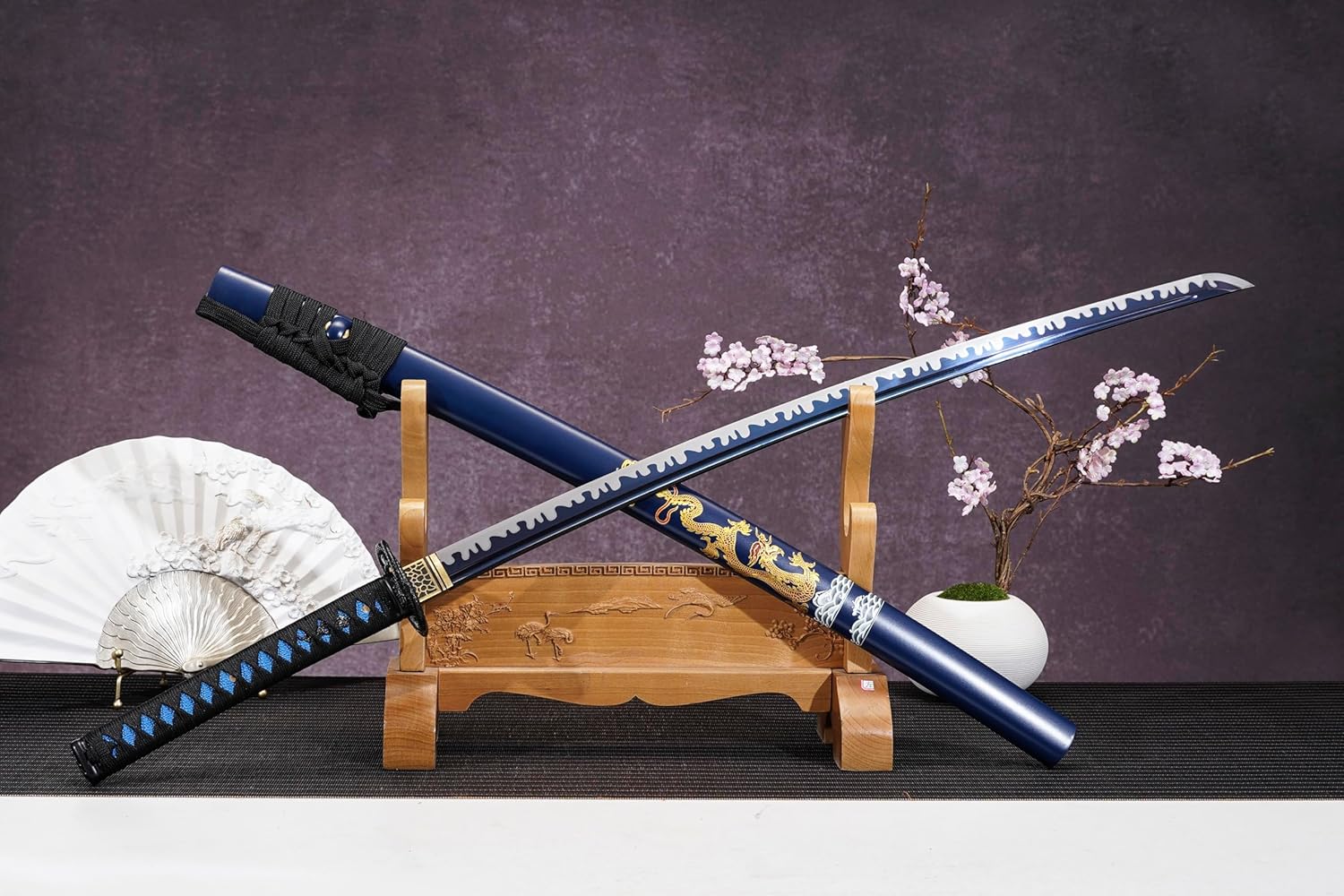 Real Samurai Katana – Full Tang Sword with 28" High-Carbon/T10/Manganese Steel Blade | Lacquered Saya | Training, Display & Collection Sword | Multiple Colors