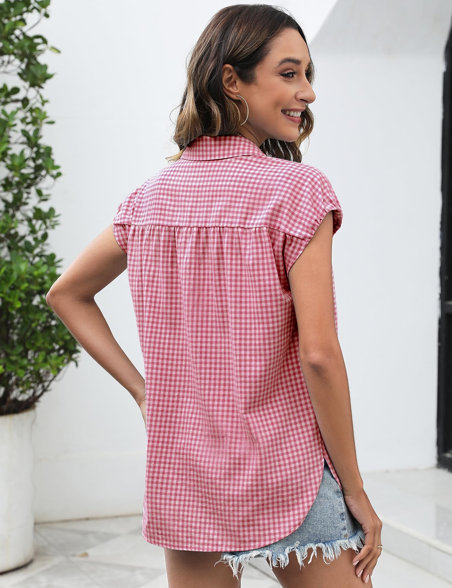EFFAN Blusa de algodón para mujer, con manga casquillo, cuello en V, para verano, con botones, holgada, para el trabajo 2025