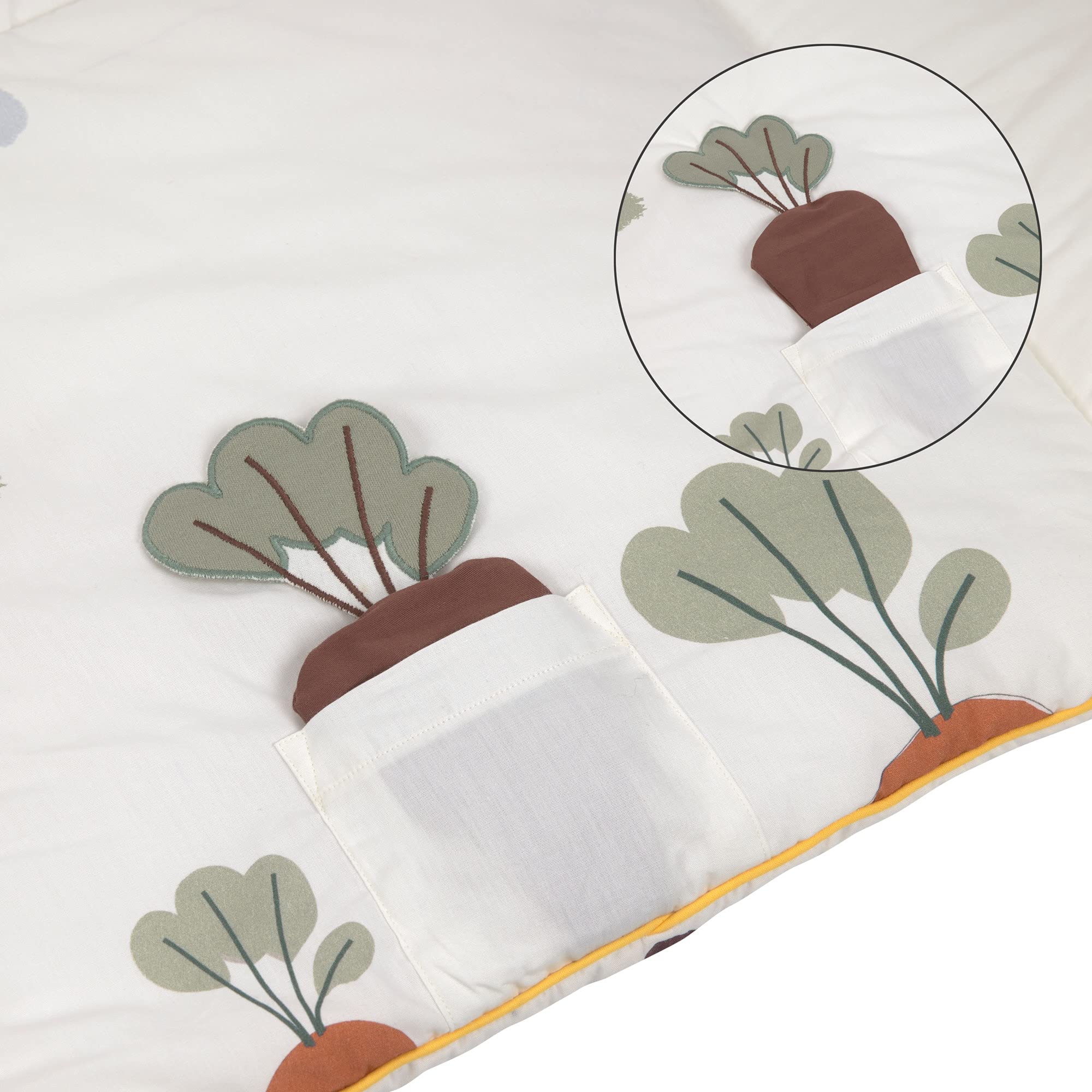 LÄSSIG 1313023841 LÄSSIG Baby Spieldecke Krabbeldecke/Activity Toy Blanket Tiny Farmer, mehrfarbig 800 g