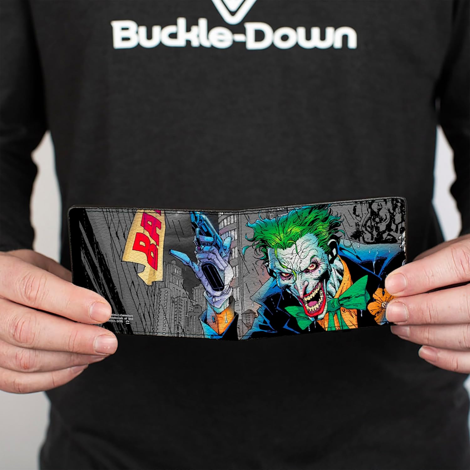 Buckle-Down Men's Standard Bifold Wallet Joker, 4.0" x 3.5" - Image 4