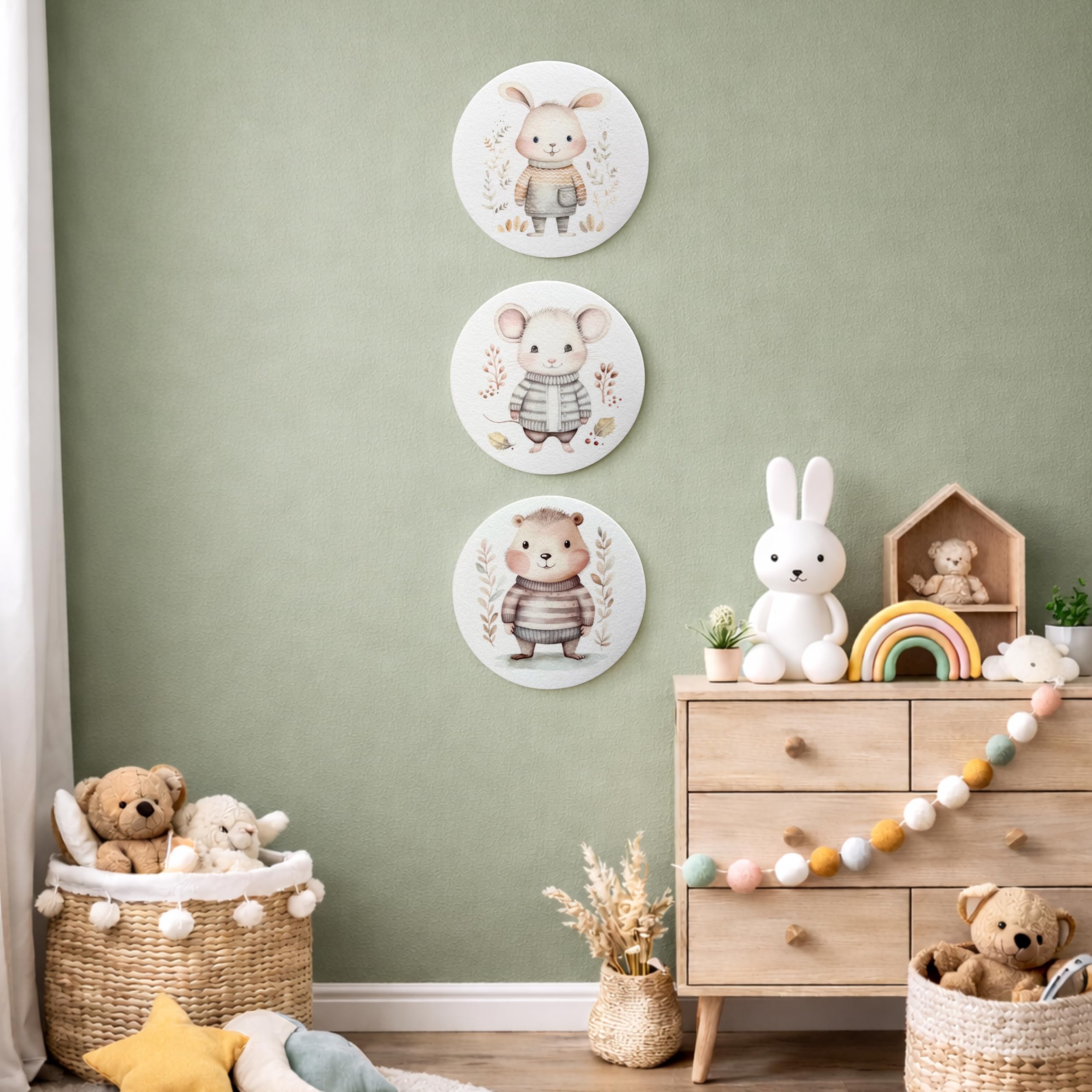 BERLIG Runde Filz Dekoprints Ø 33 cm – Selbstklebende Filzbilder Wanddeko – 3er Set – Runde Filz Wandbilder für Kinderzimmer, Wohnräume & kreative Wandgestaltung (Baby Fellnasen)