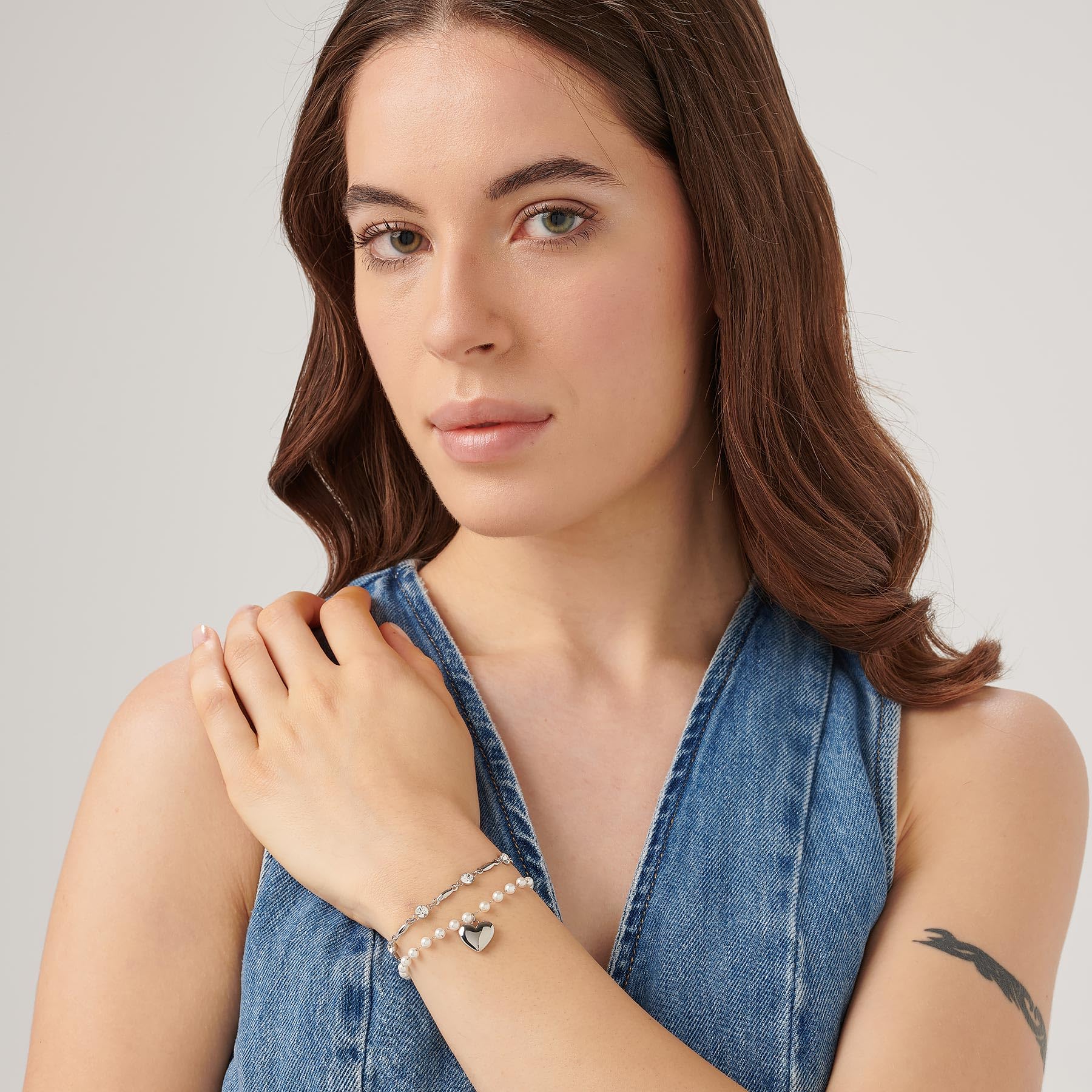 Brosway Bracciale Donna, Bracciale Rigido in Acciaio e Cristalli con Simbolo Cuore | Collezione Chakra - BHKB213