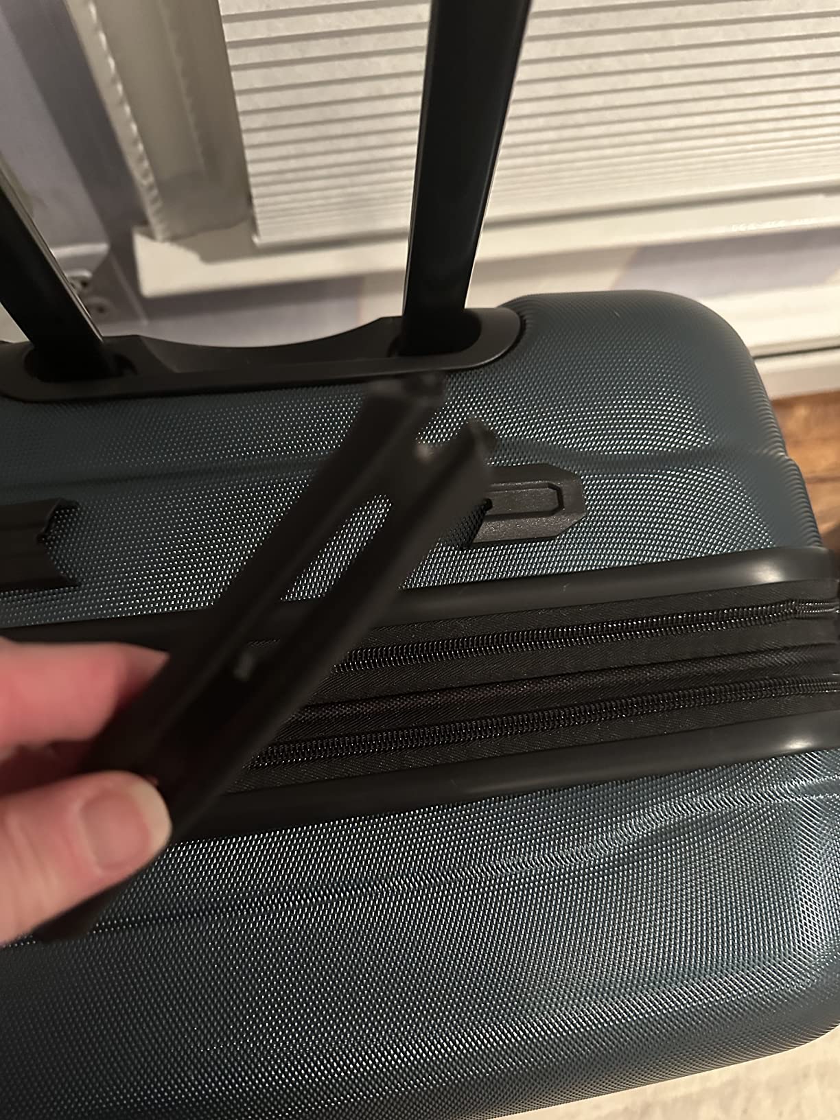 24/mo Finance Samsonite Omni Hardside Luggage Spinner with Deco Gear