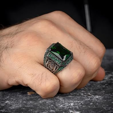 925 Sterling Silver Men's Ring GREEN Zircon Stone with Mini Zircon Decoration on the Sides