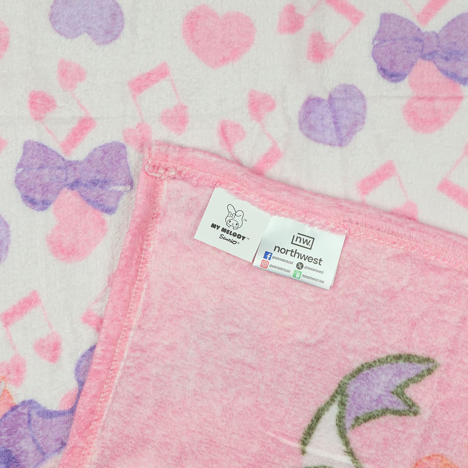 Northwest Sanrio Hello Kitty and Friends Throw Blanket My Melody and Kuromi Sleepover Bows and Hearts 46"X60" - Image 4