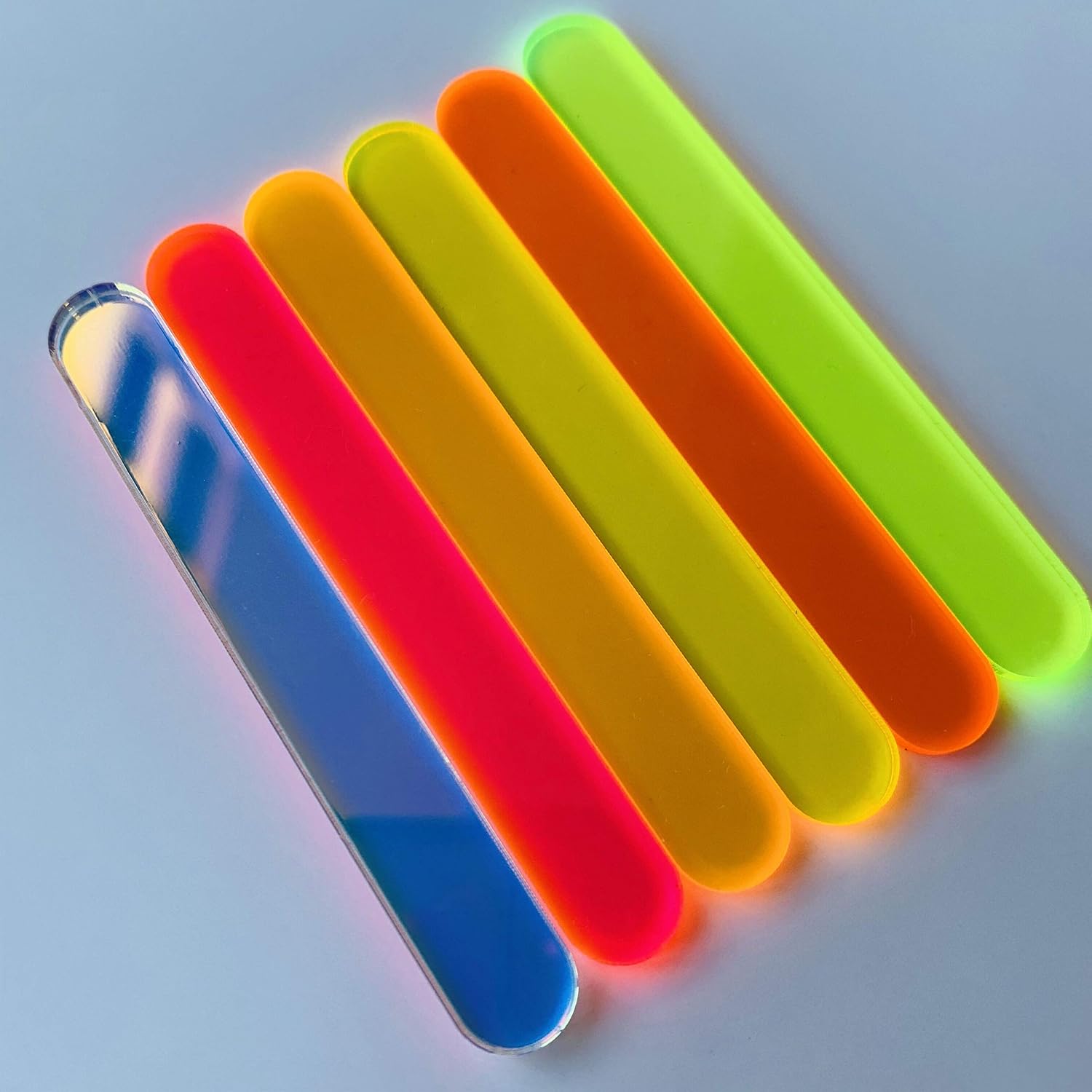 50 Pcs Mini Neon Acrylic Cakesicle Popsicle Sticks for Ice Creamsicle Candy Apple (Neon Green)